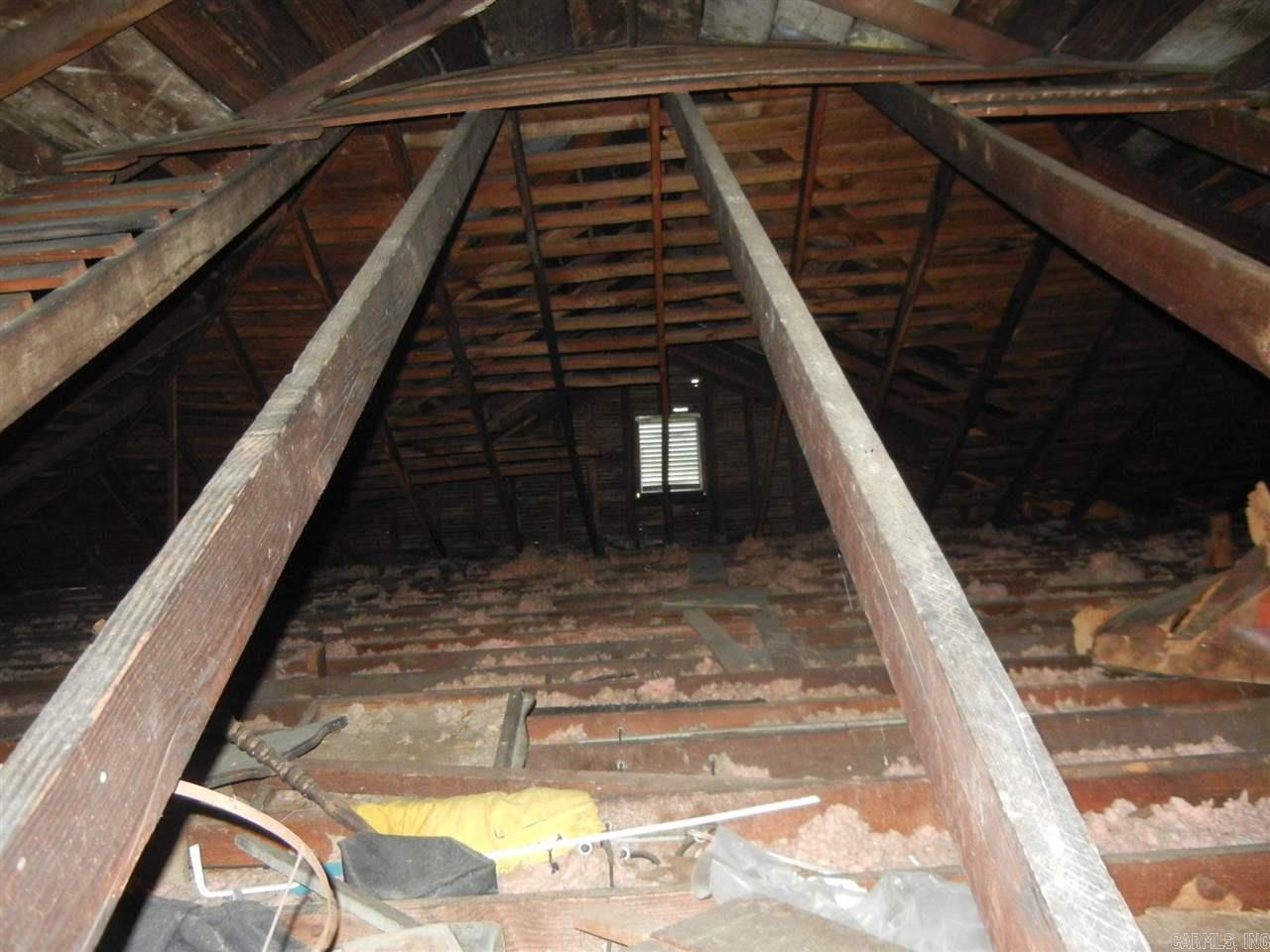 Weldon E Wrights - Residential