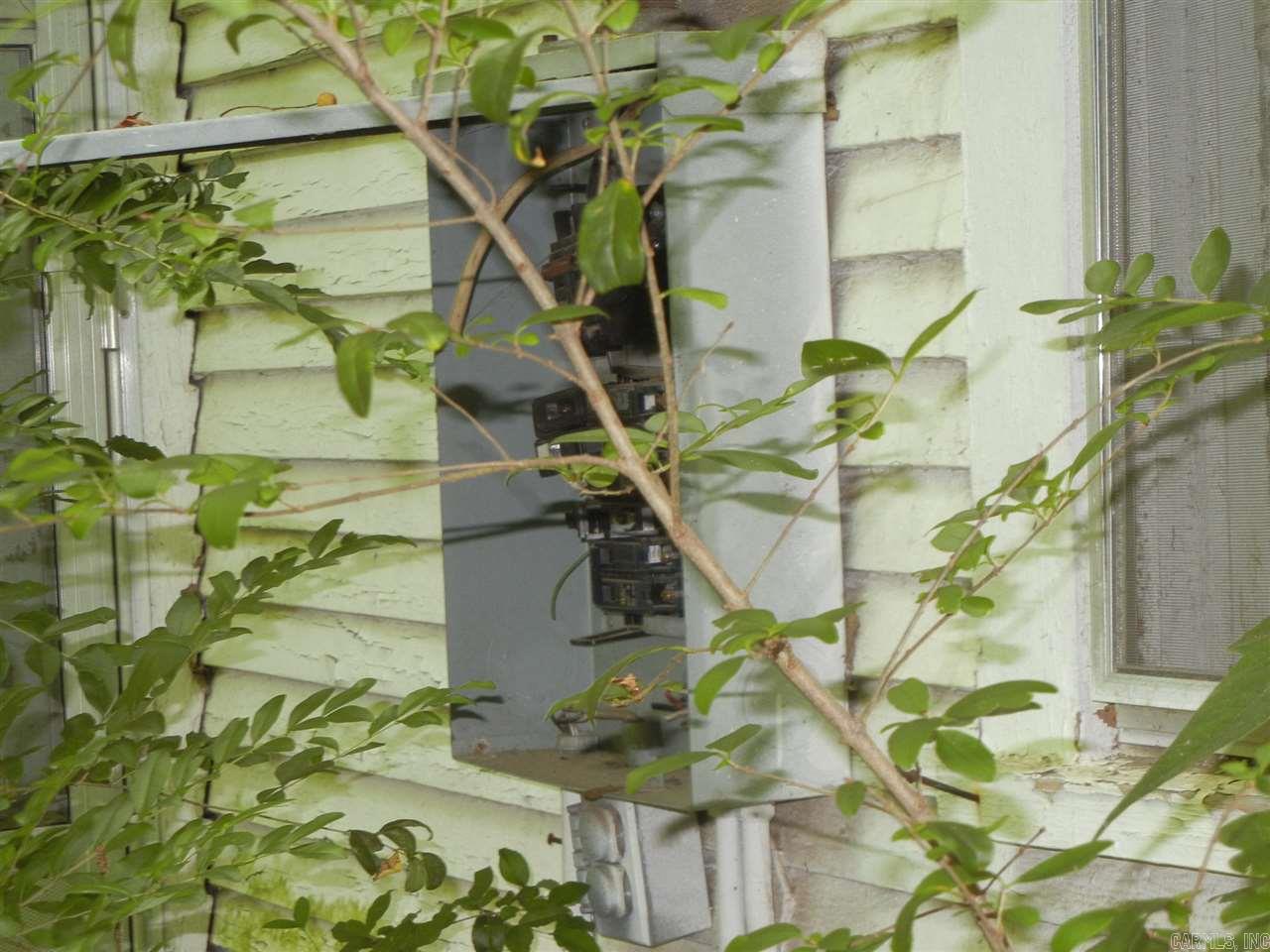 Weldon E Wrights - Residential