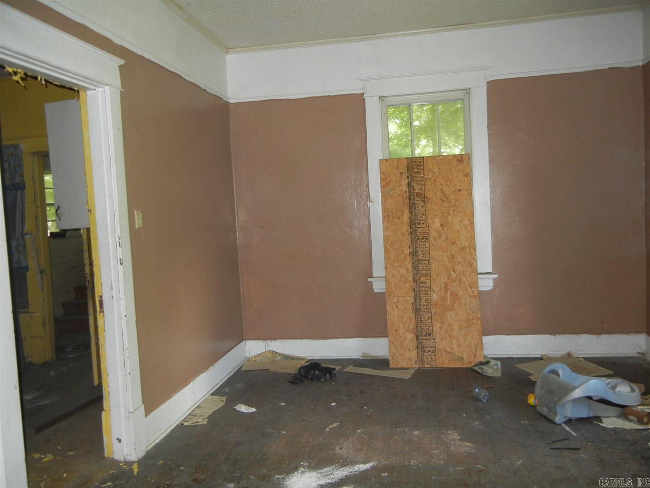 Weldon E Wrights - Residential