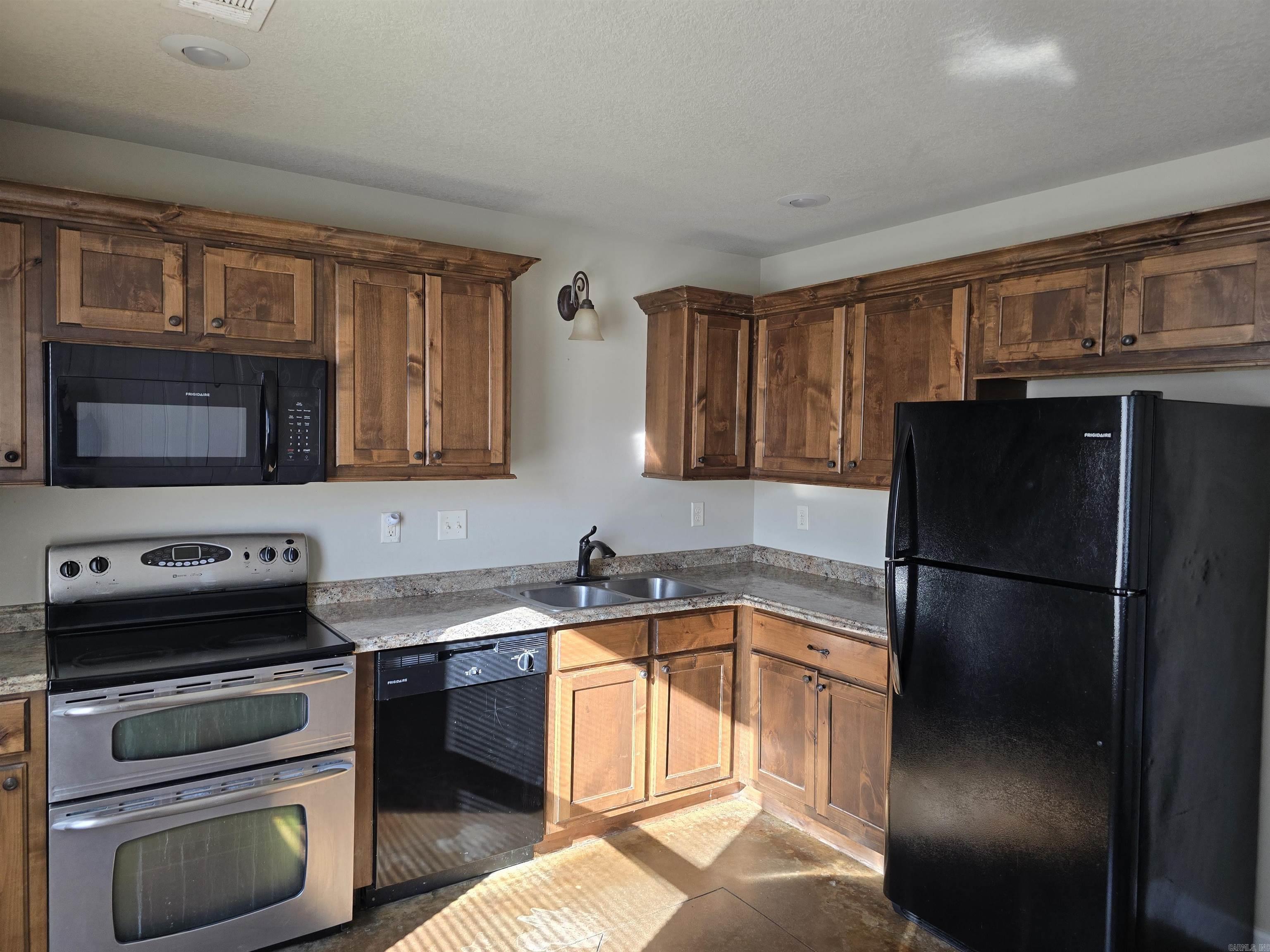 Not in Subdivision - Residential Lease