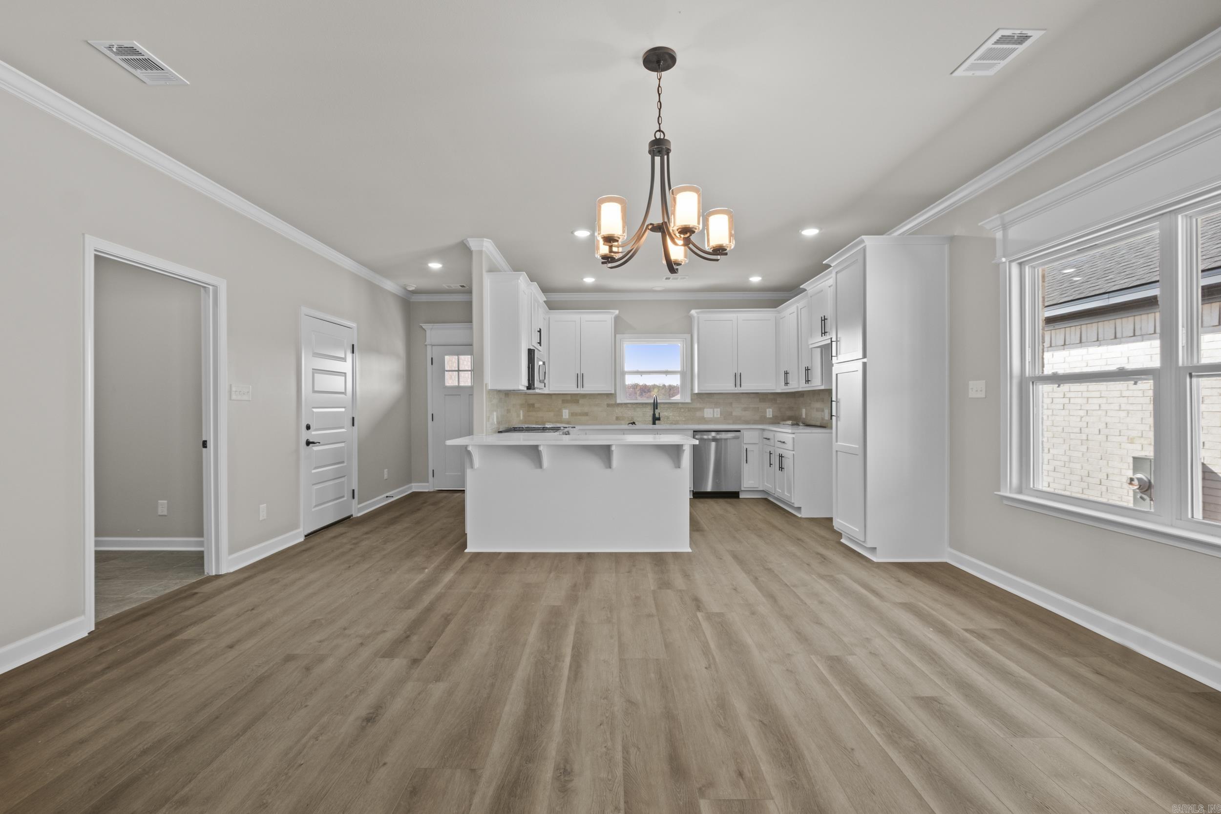 WANDERING RIDGE - Residential