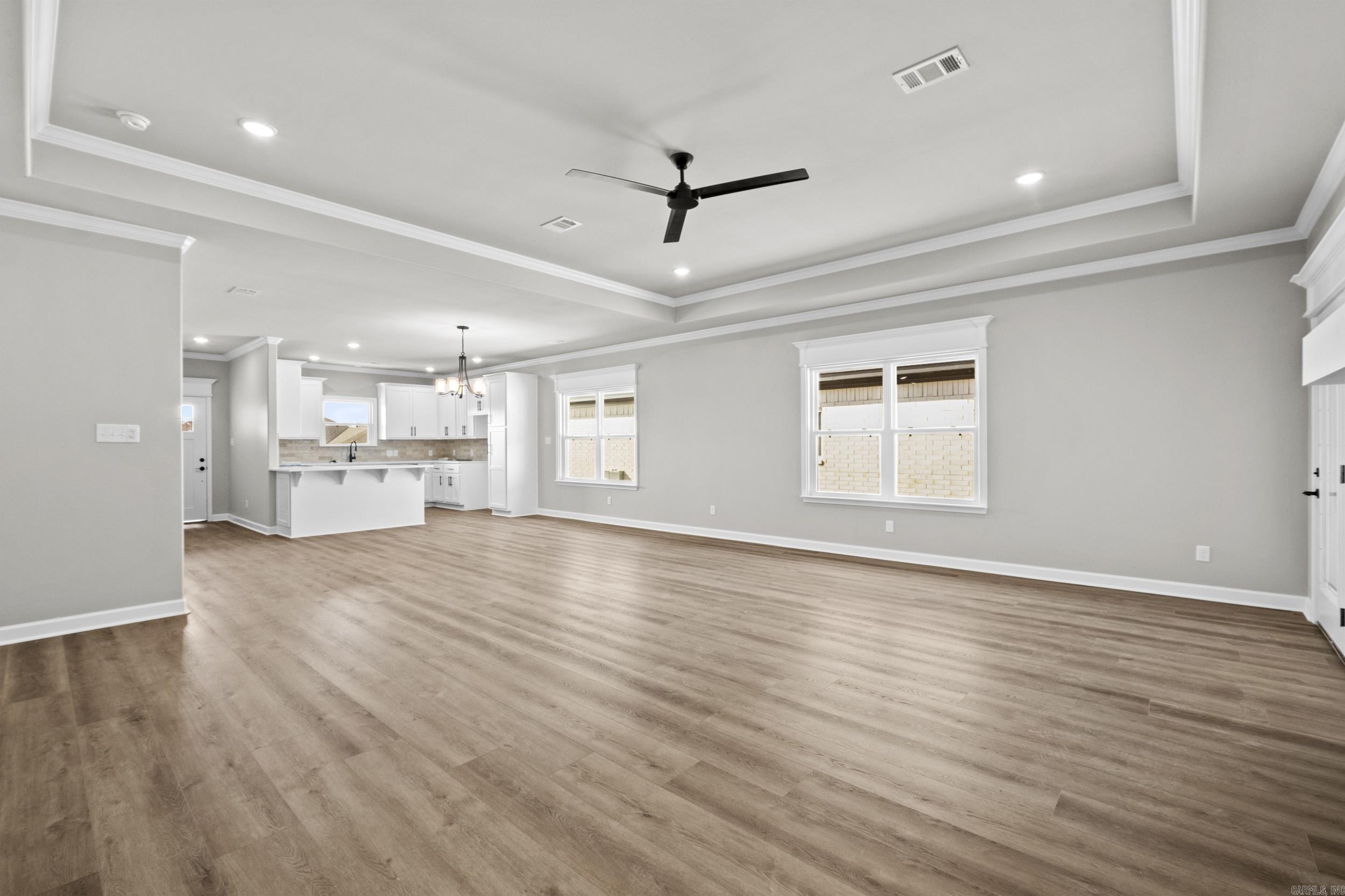 WANDERING RIDGE - Residential