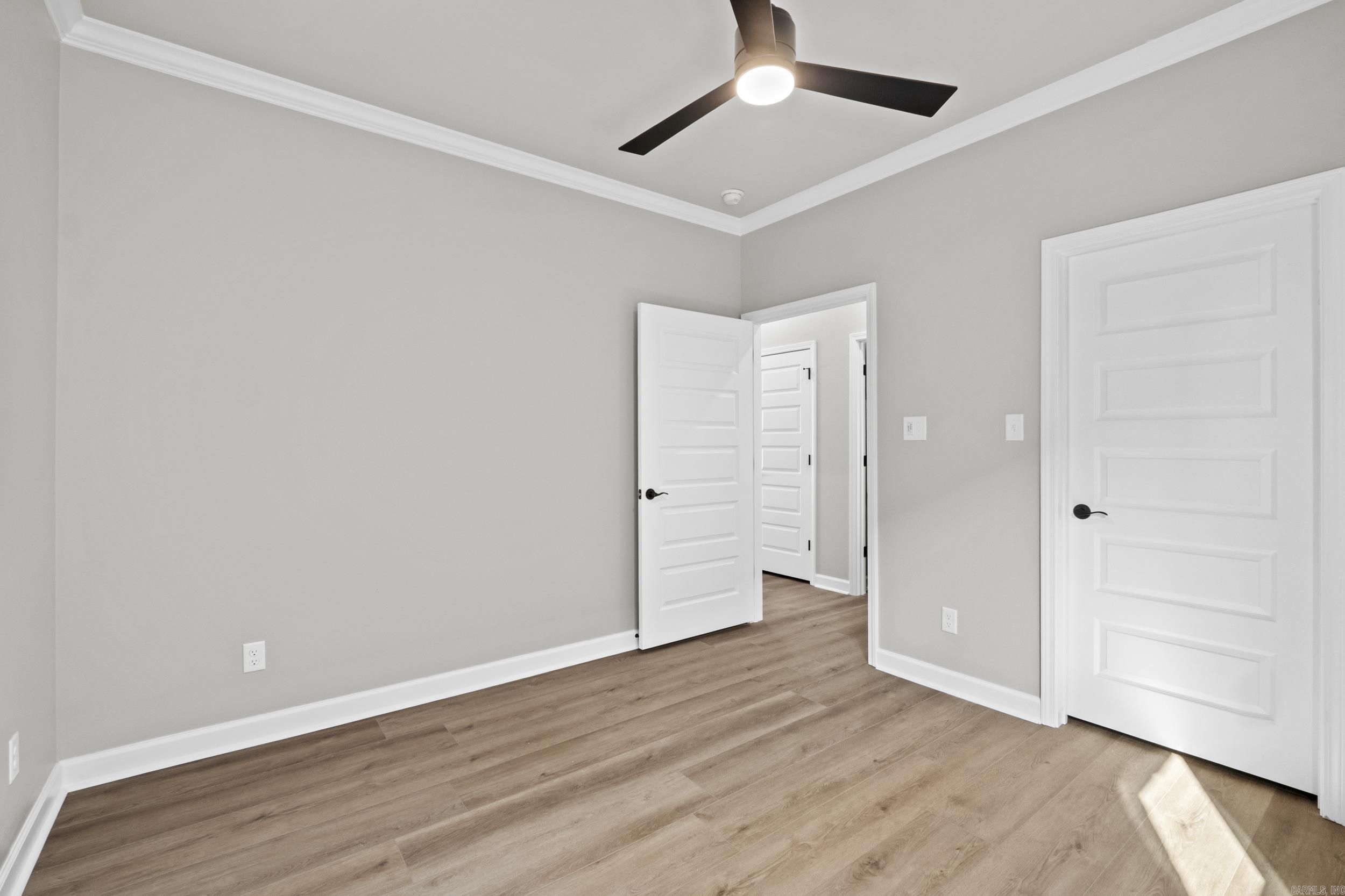 WANDERING RIDGE - Residential