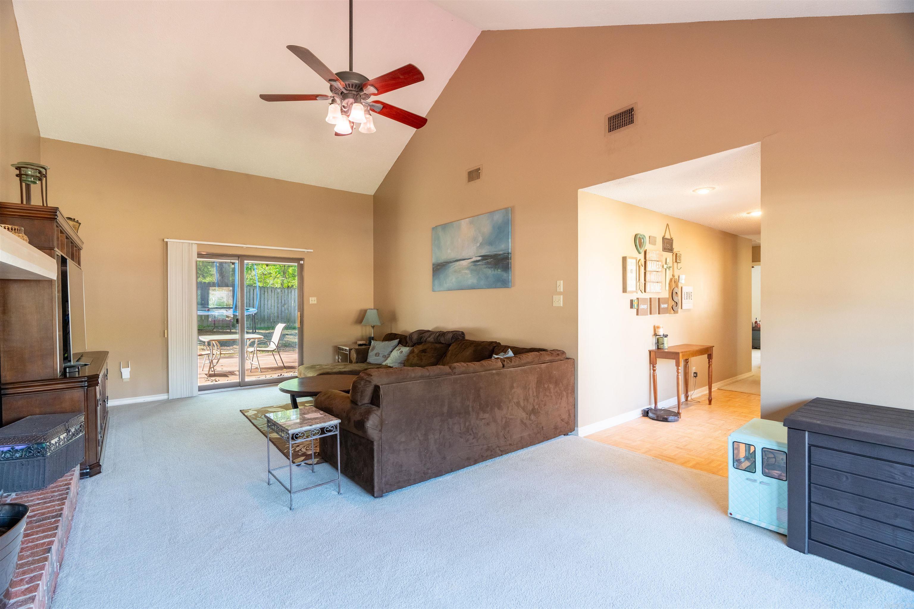 CEDAR RIDGE - Residential