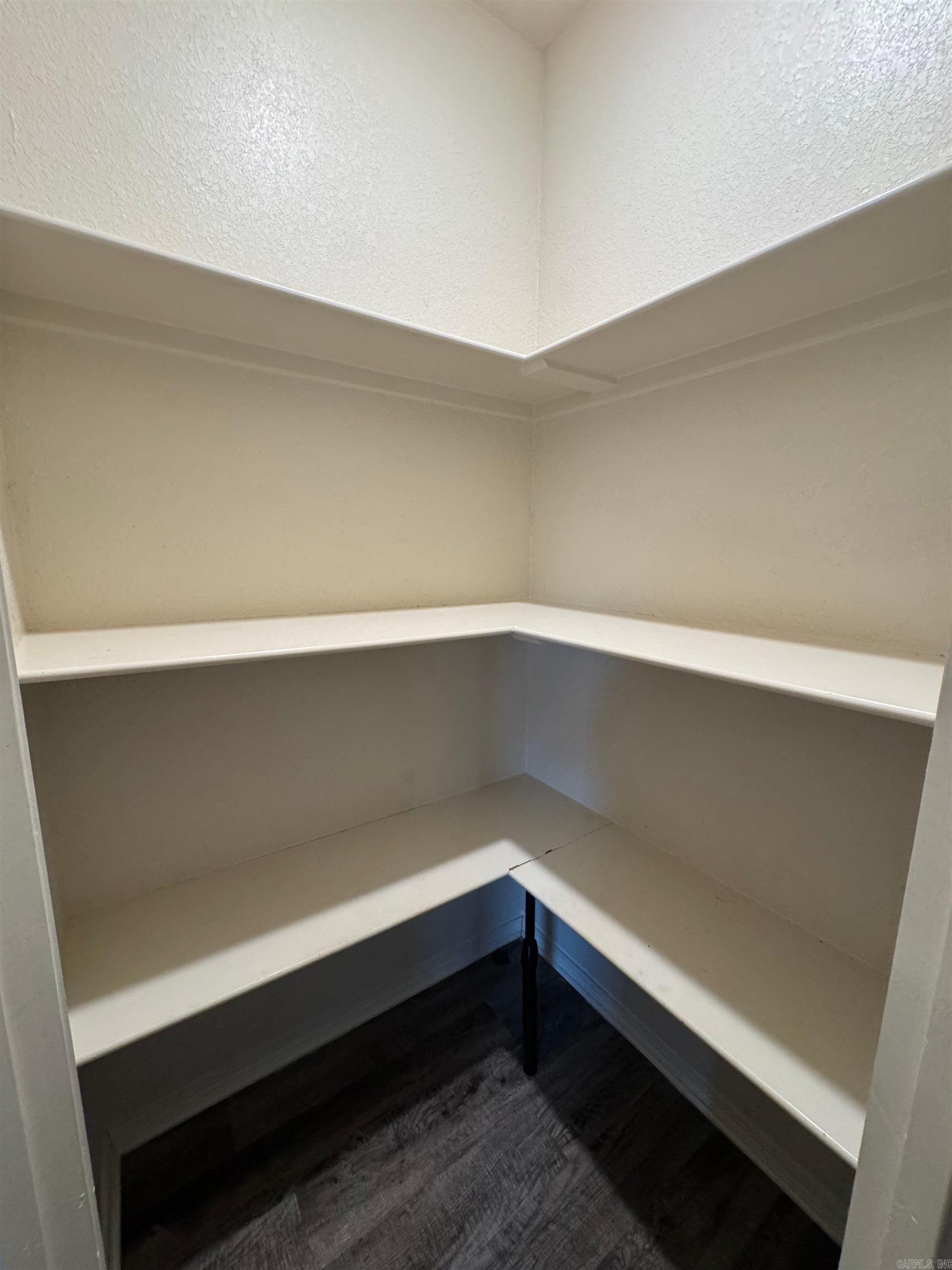 Benjamin Grove - Residential Lease