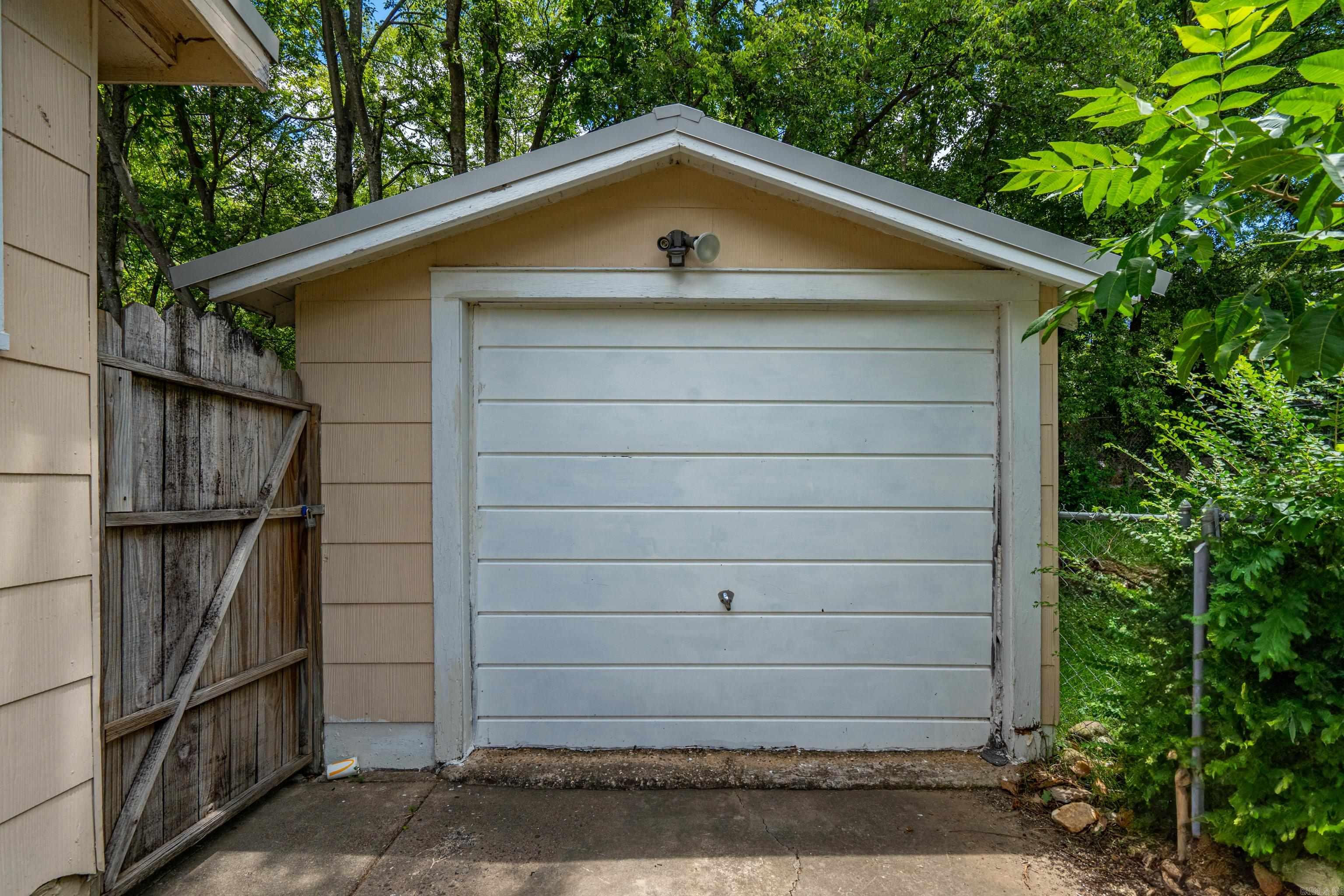 BARRY, W.H. - Residential