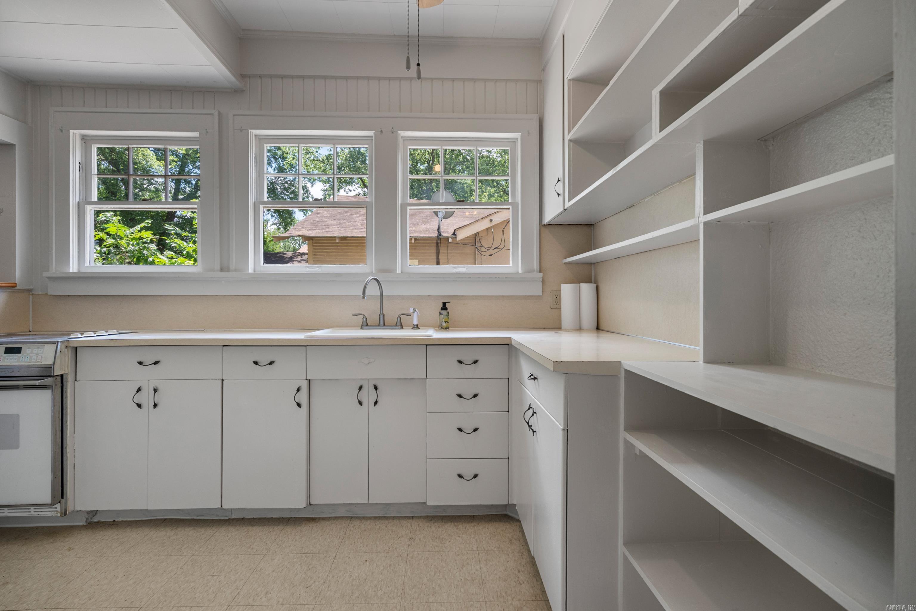 BARRY, W.H. - Residential