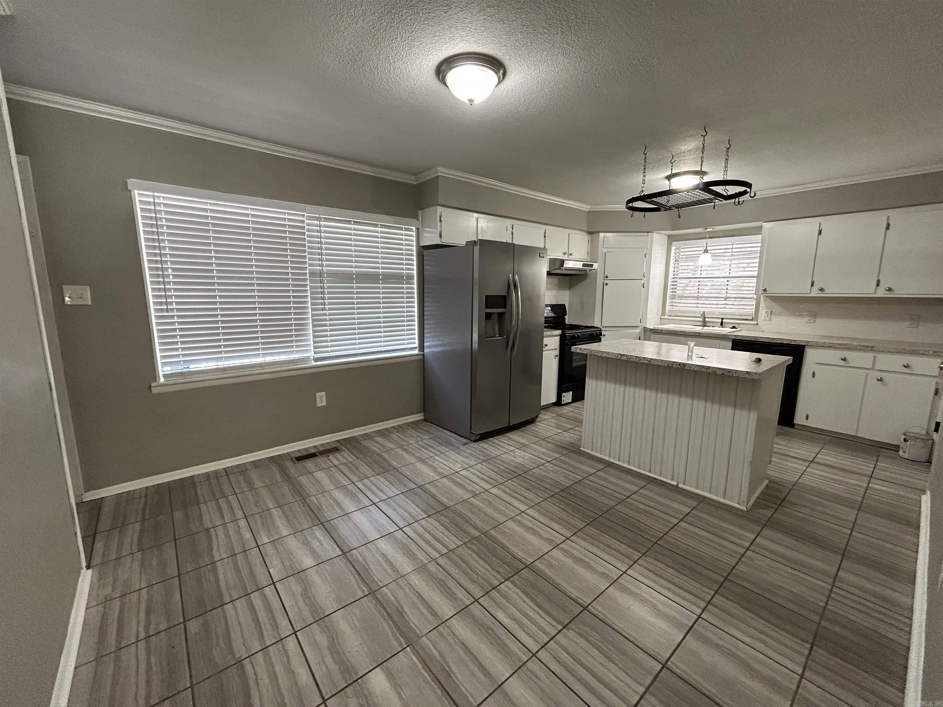 Valley Vista - Residential Lease