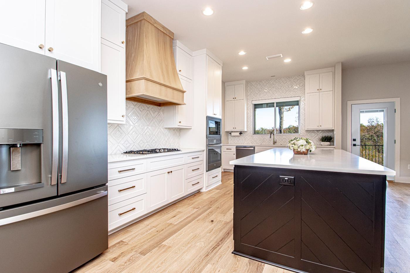 MAUMELLE VALLEY ESTATES - Residential