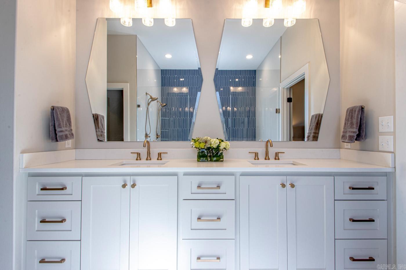 MAUMELLE VALLEY ESTATES - Residential