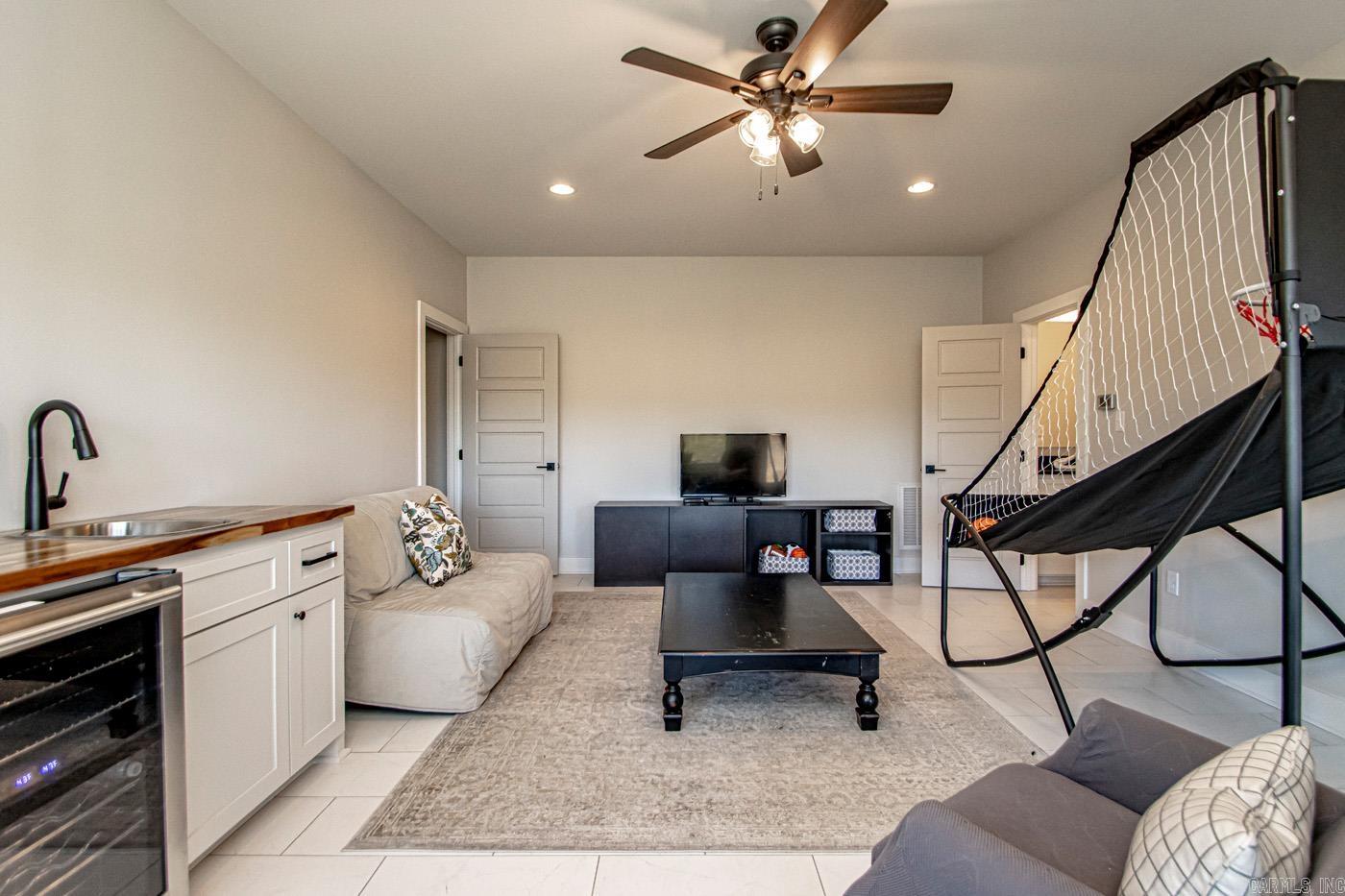 MAUMELLE VALLEY ESTATES - Residential
