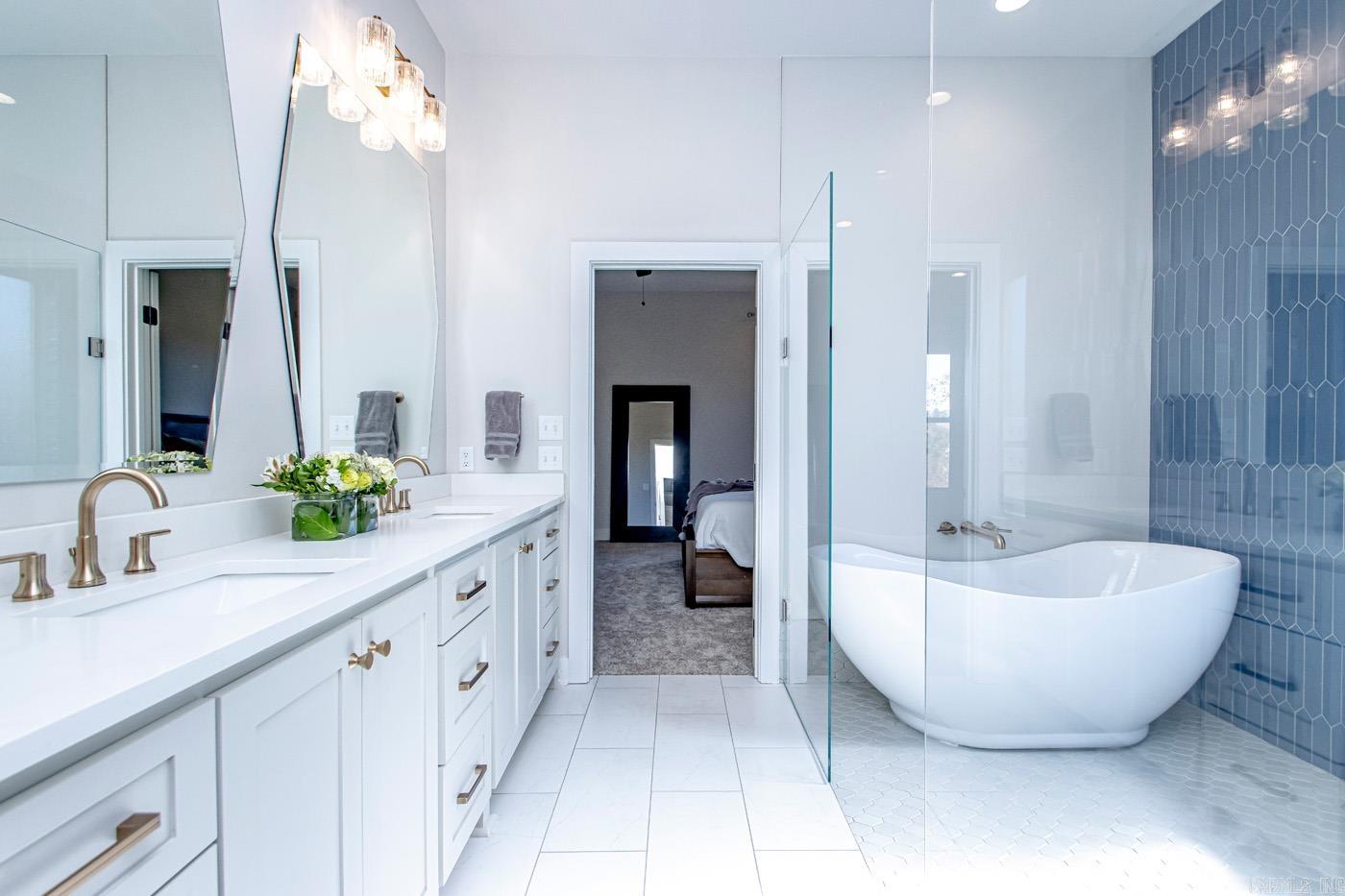 MAUMELLE VALLEY ESTATES - Residential