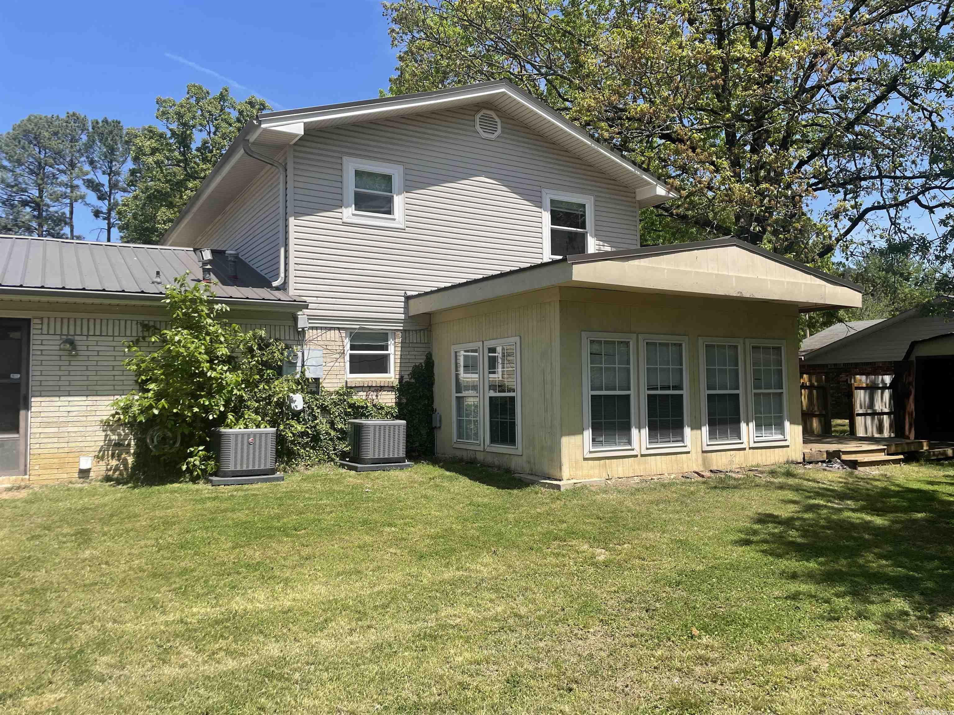 Springhill Manor - Residential