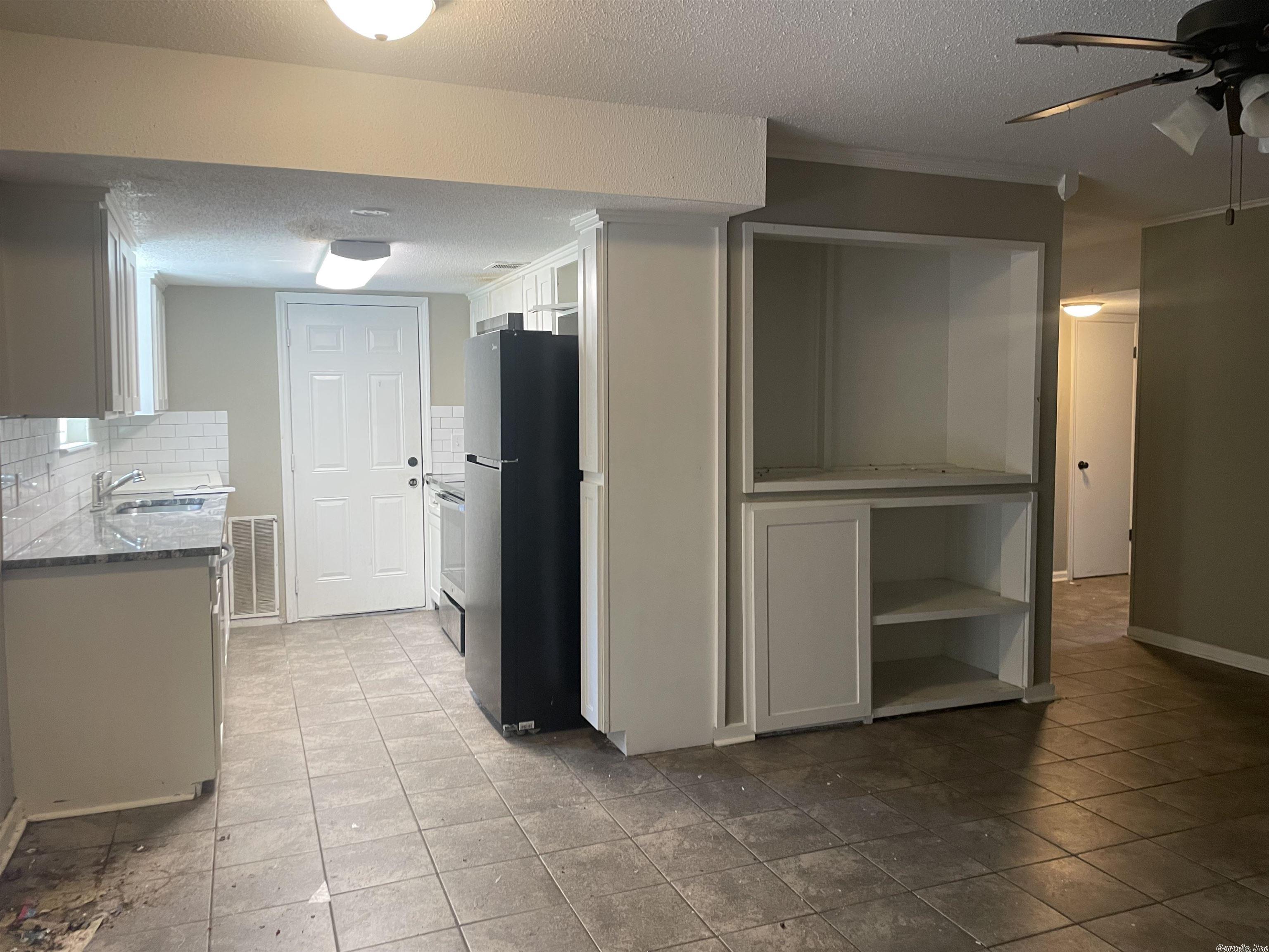 Springhill Manor - Residential