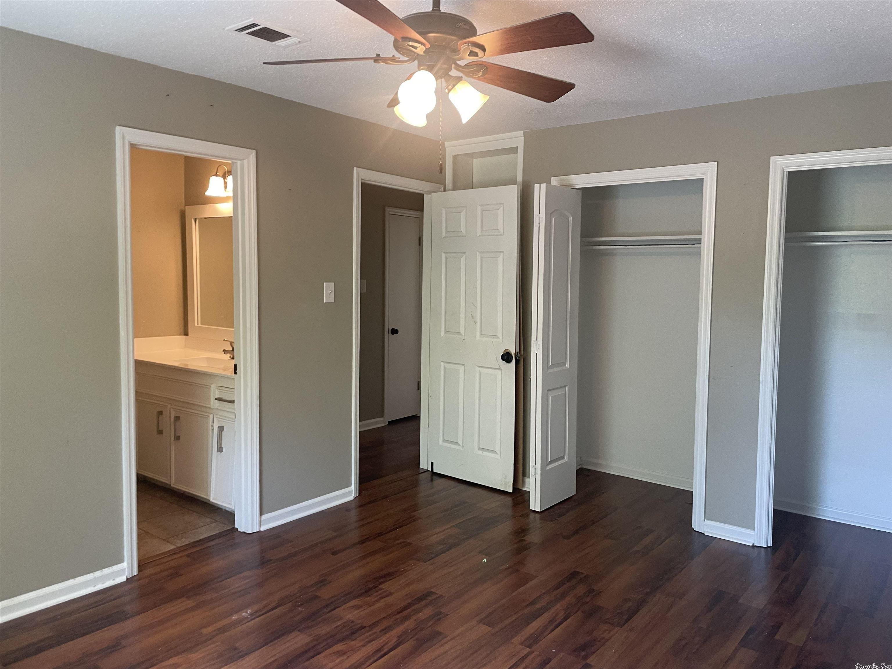 Springhill Manor - Residential