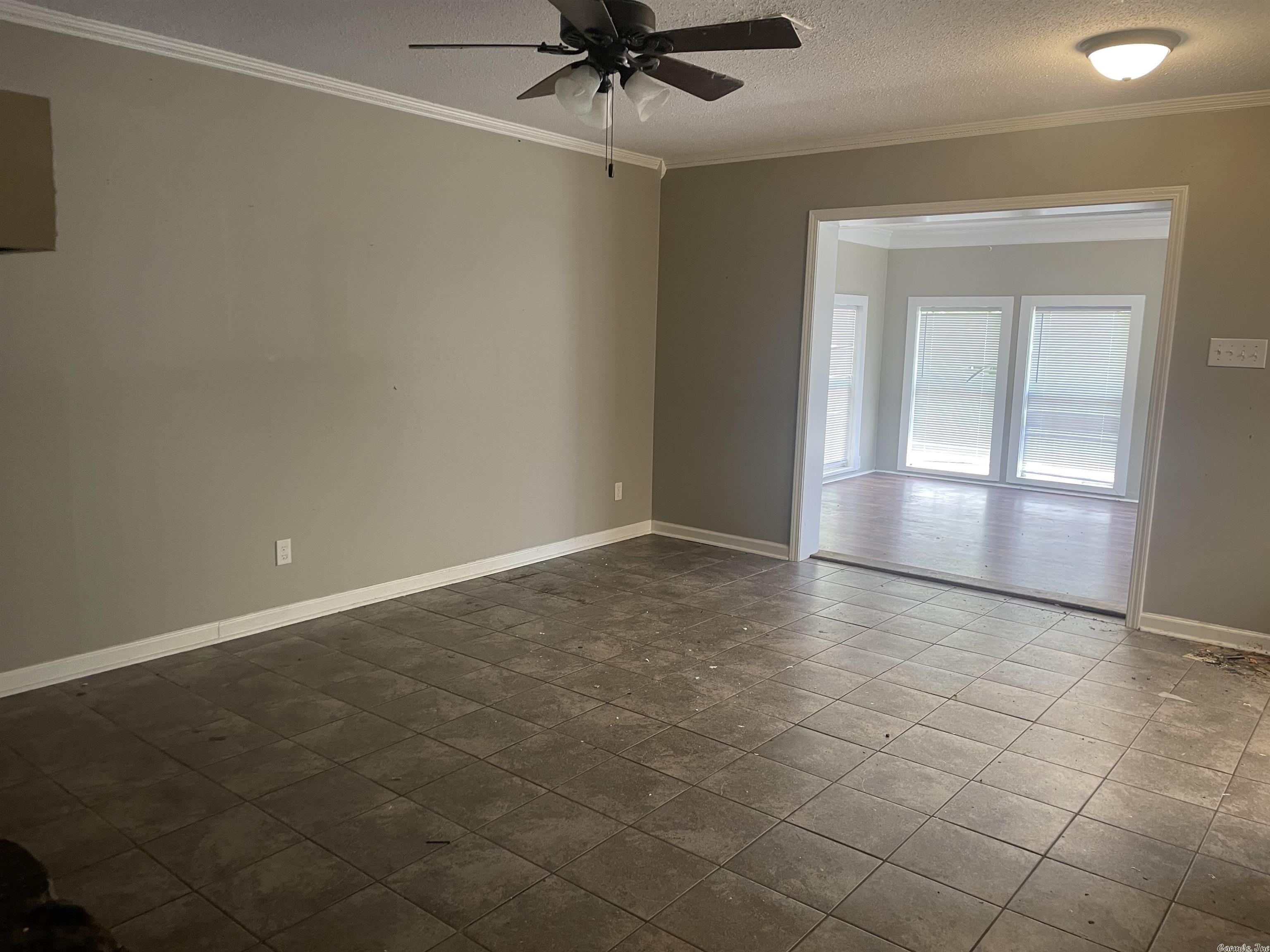 Springhill Manor - Residential