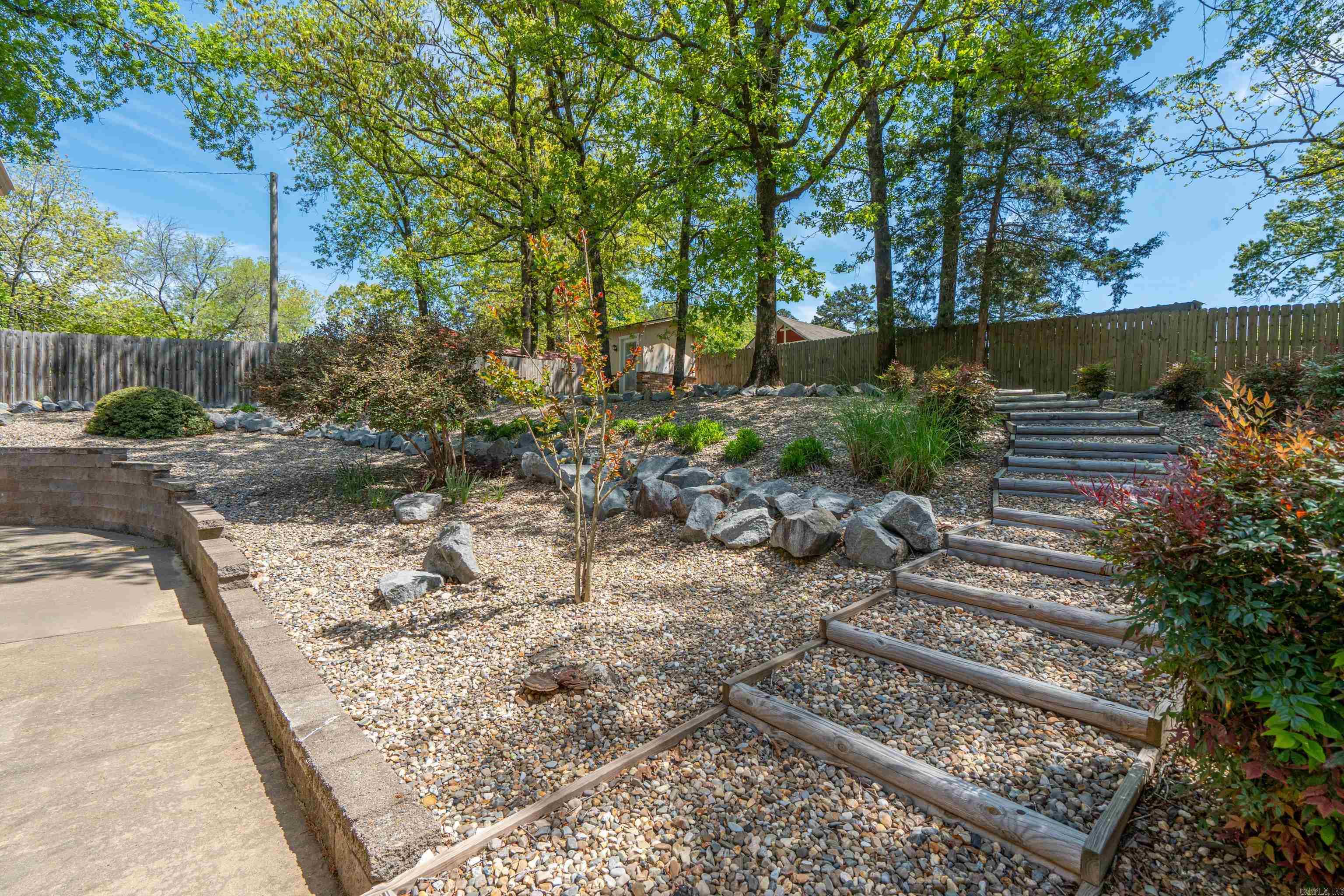 INDIAN HILLS - Residential