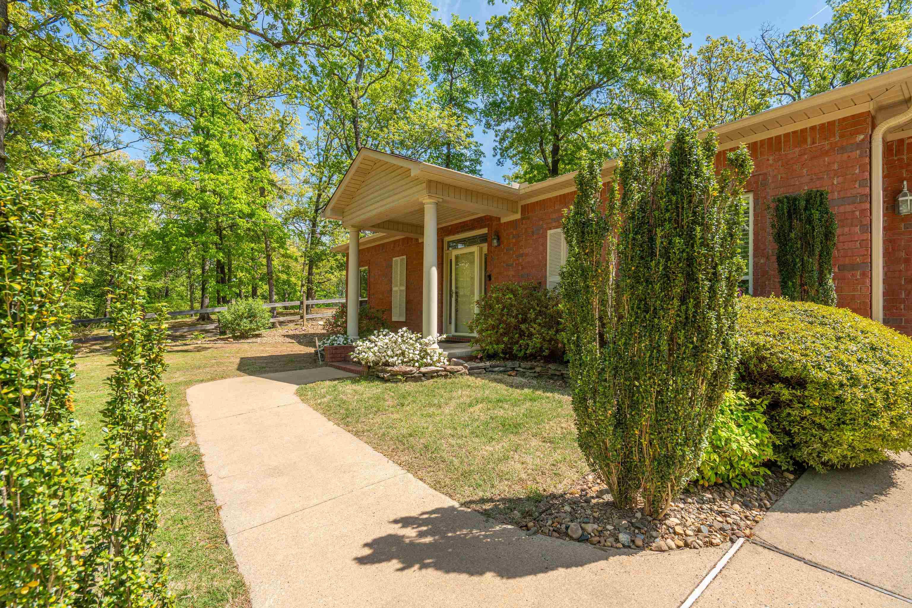 INDIAN HILLS - Residential