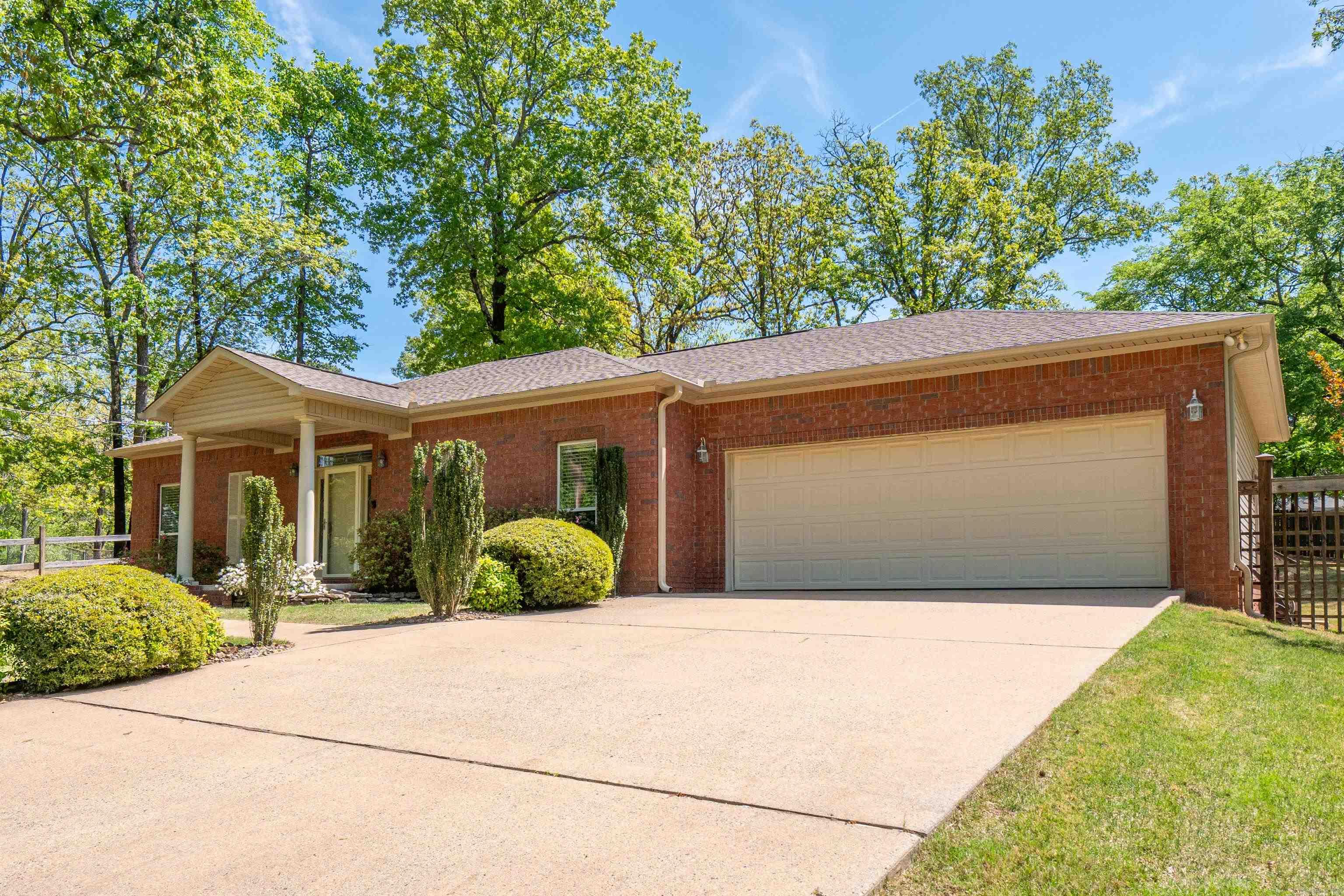 INDIAN HILLS - Residential