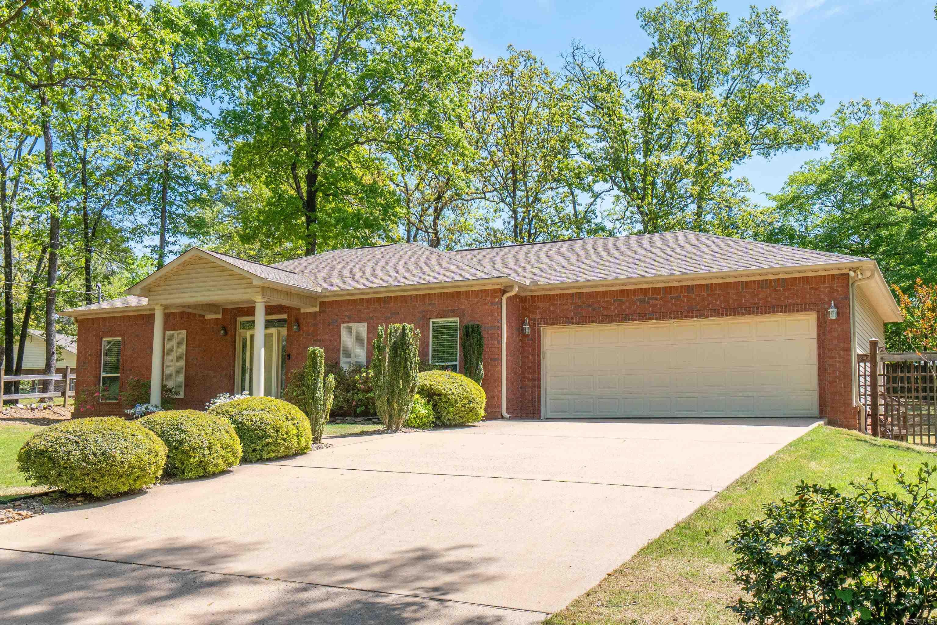 INDIAN HILLS - Residential