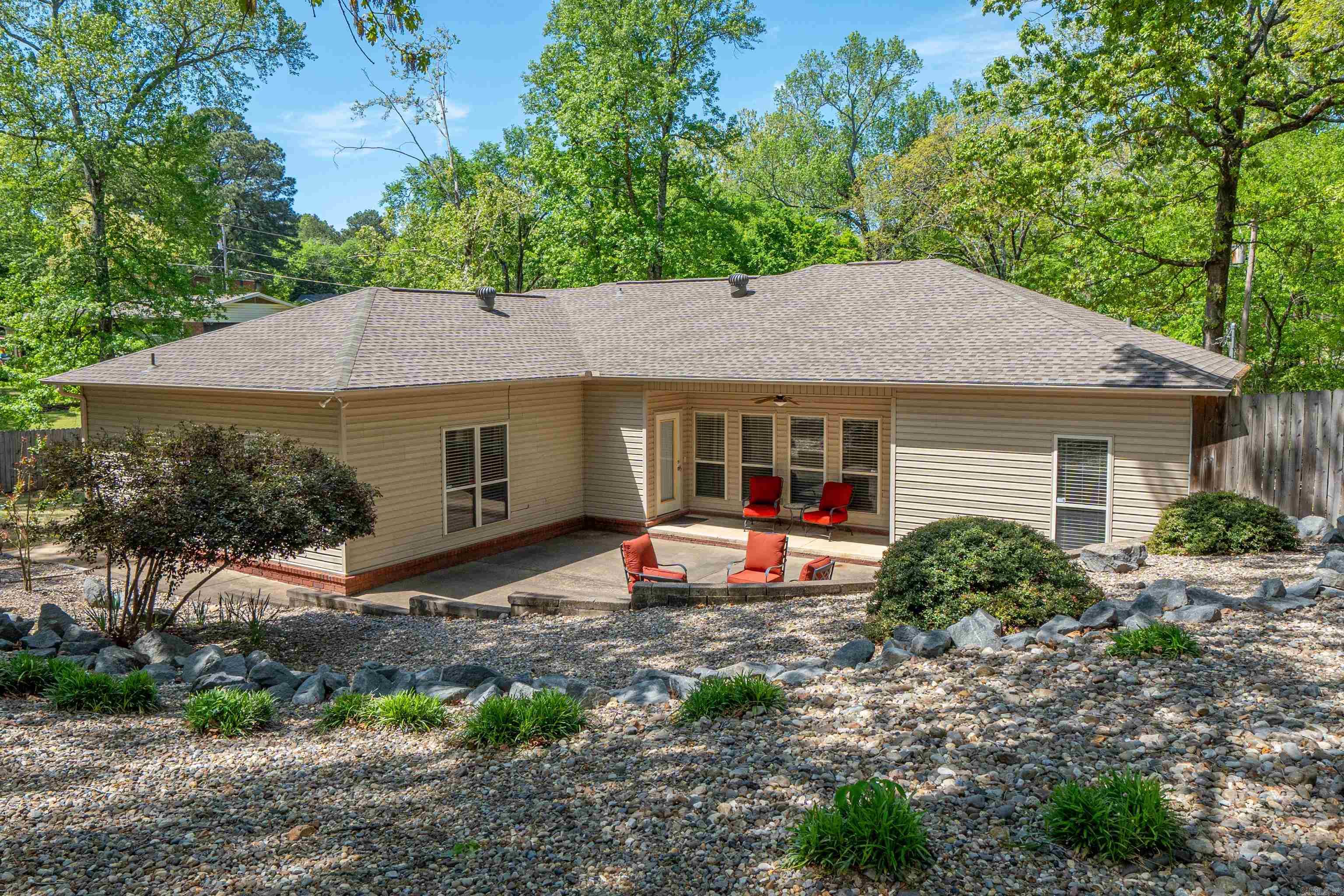 INDIAN HILLS - Residential