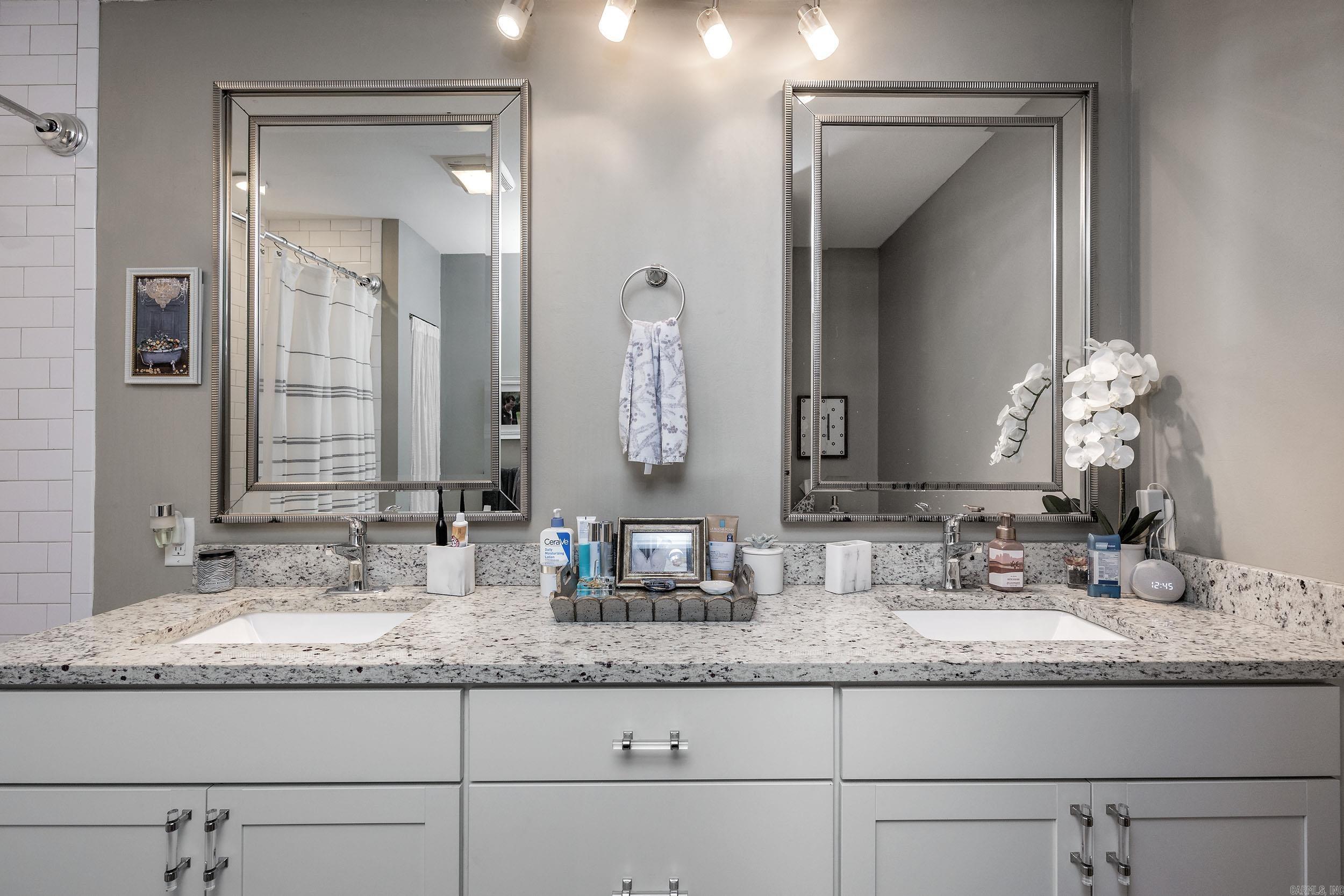 ECHO VALLEY - Residential