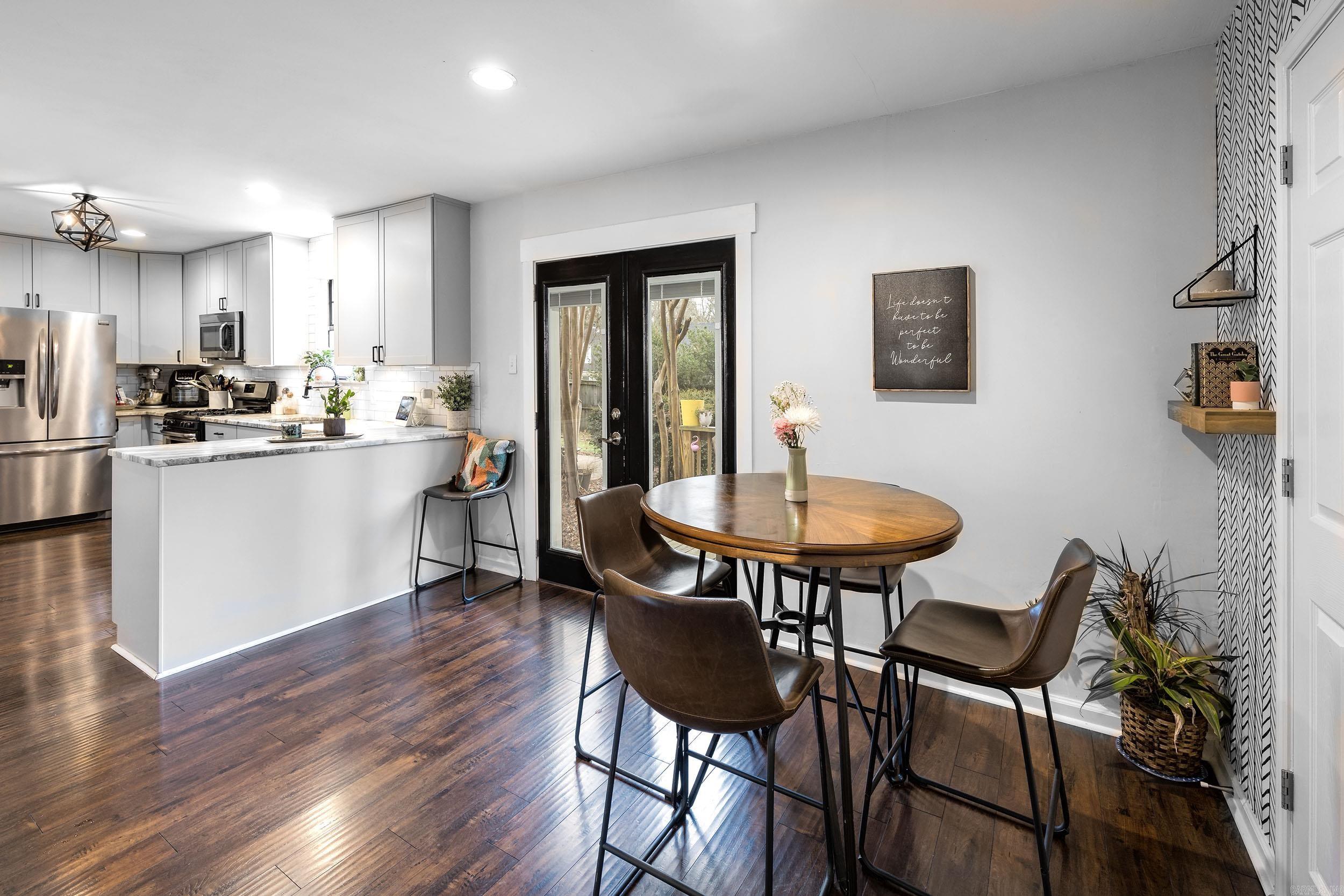 ECHO VALLEY - Residential