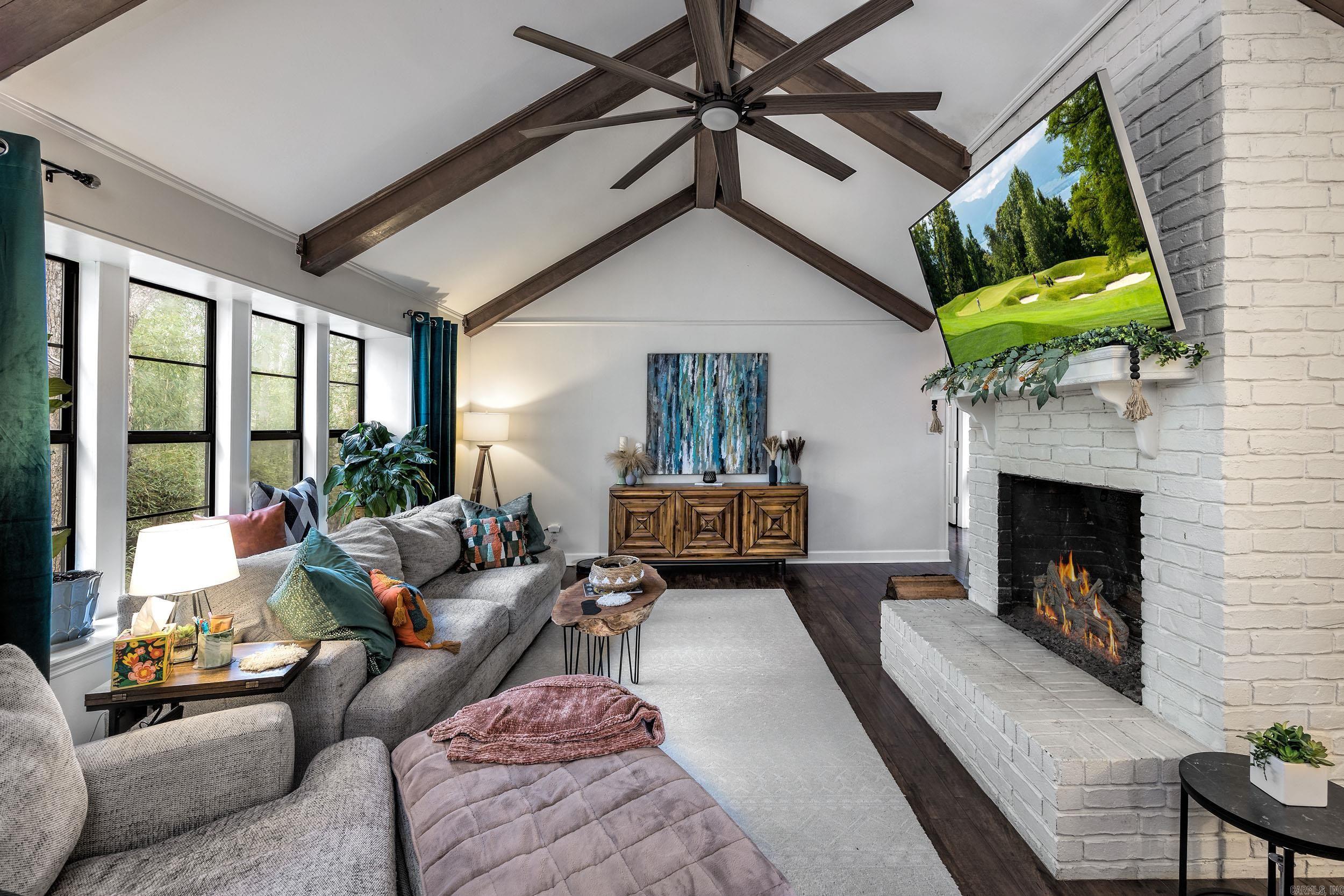 ECHO VALLEY - Residential