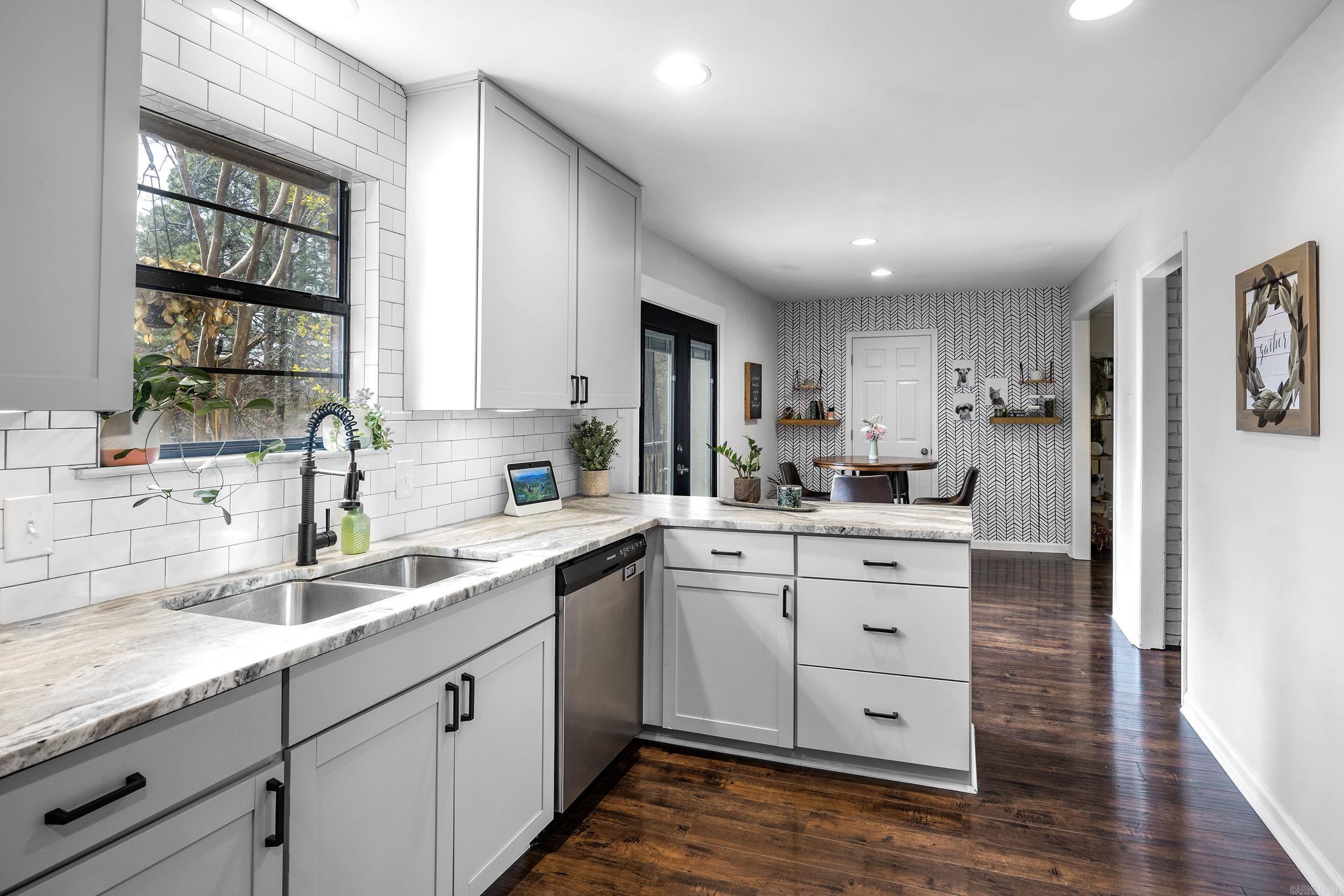 ECHO VALLEY - Residential