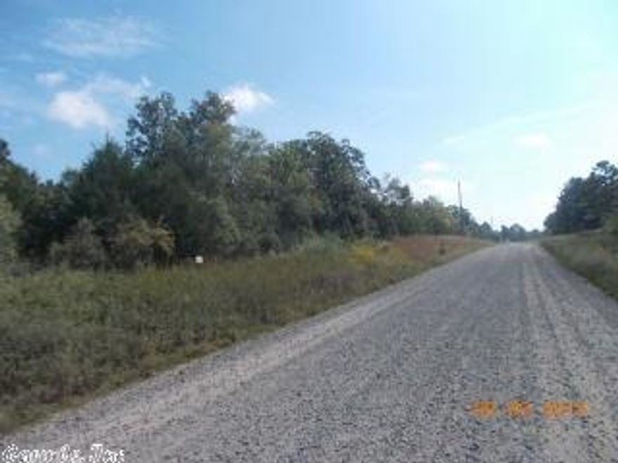 This beautiful peace of property is located between Ridge Road and Turkey Mtn. Road. It's tree laden surface makes for a perfect place to hunt or build your new home!!! Minerals will convey!!!!