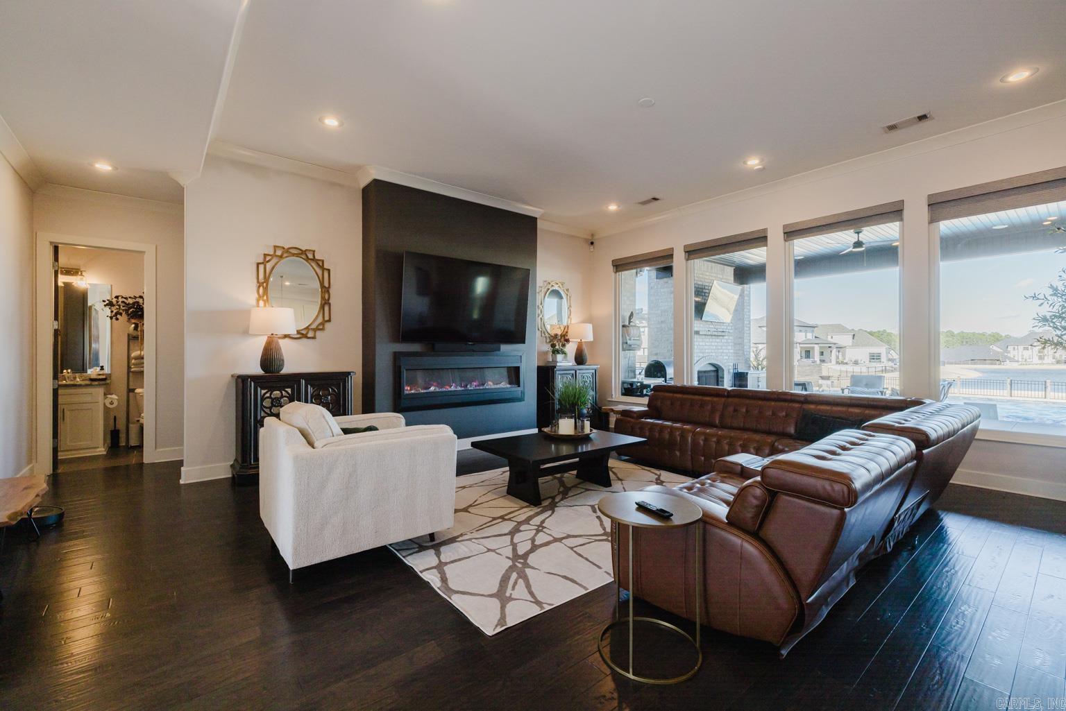 WEST LAKE VILLAGE - Residential