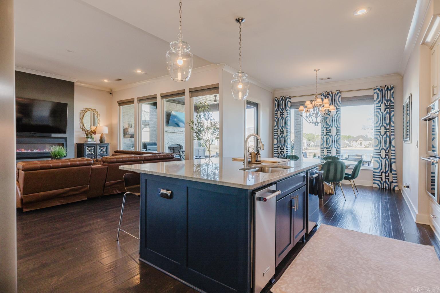 WEST LAKE VILLAGE - Residential