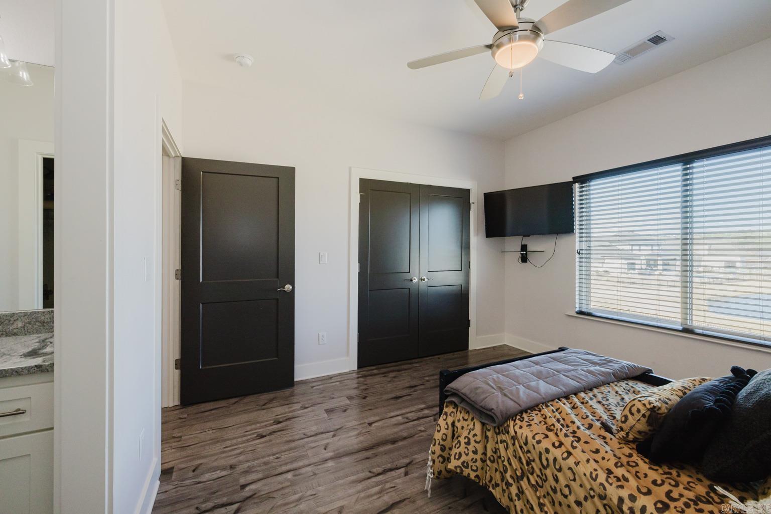 WEST LAKE VILLAGE - Residential