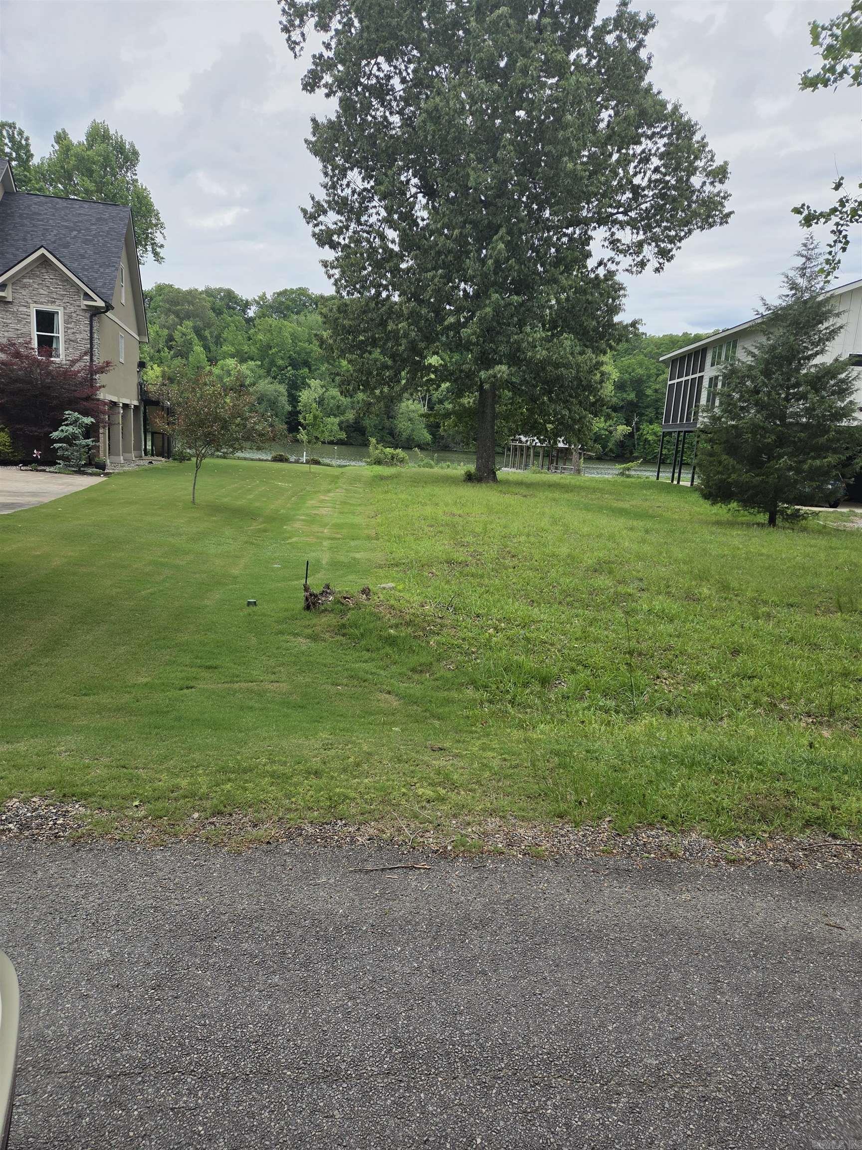 DIAMONDHEAD P2 - Land