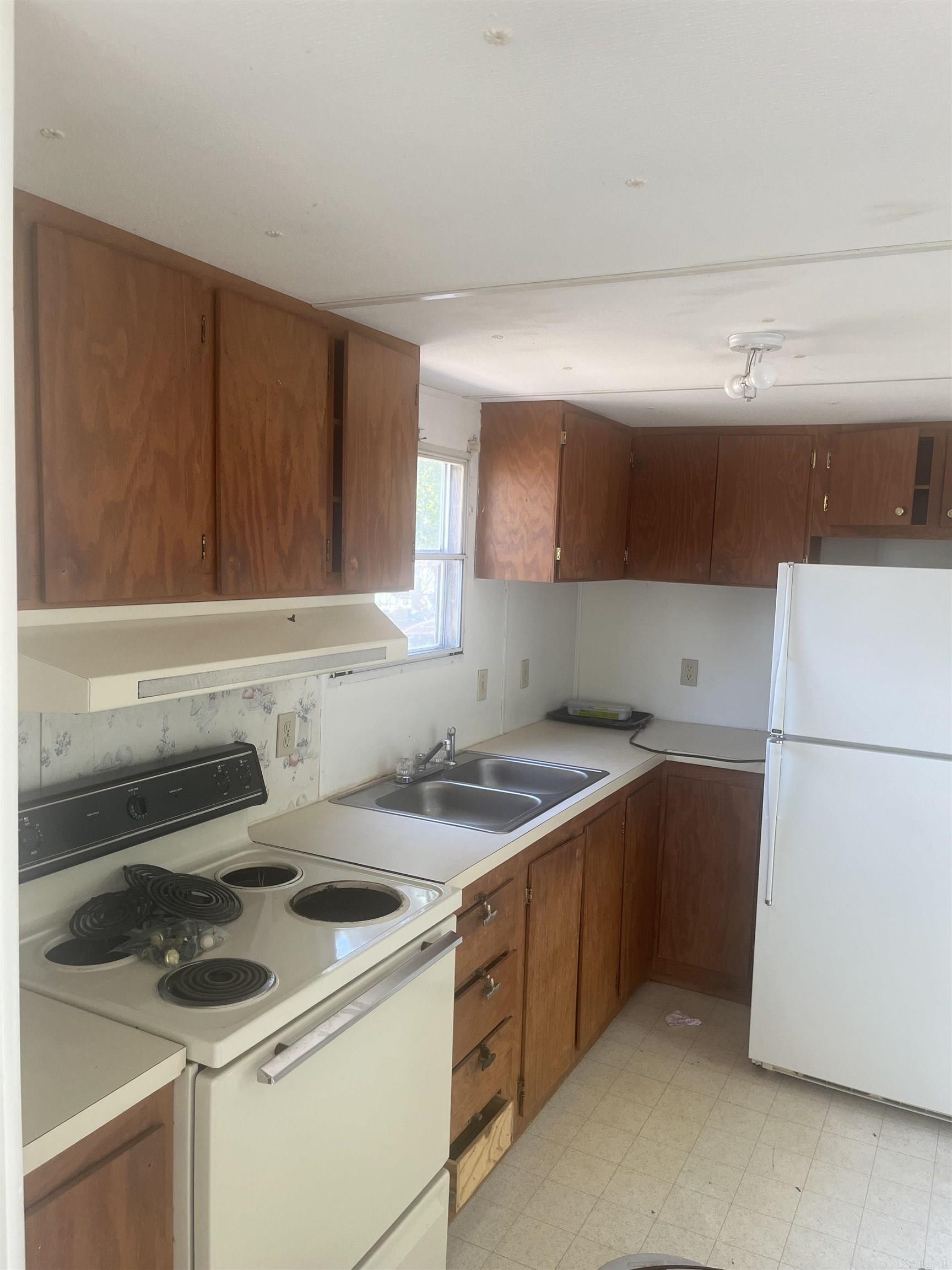 SKUNK HOLLOW - Residential