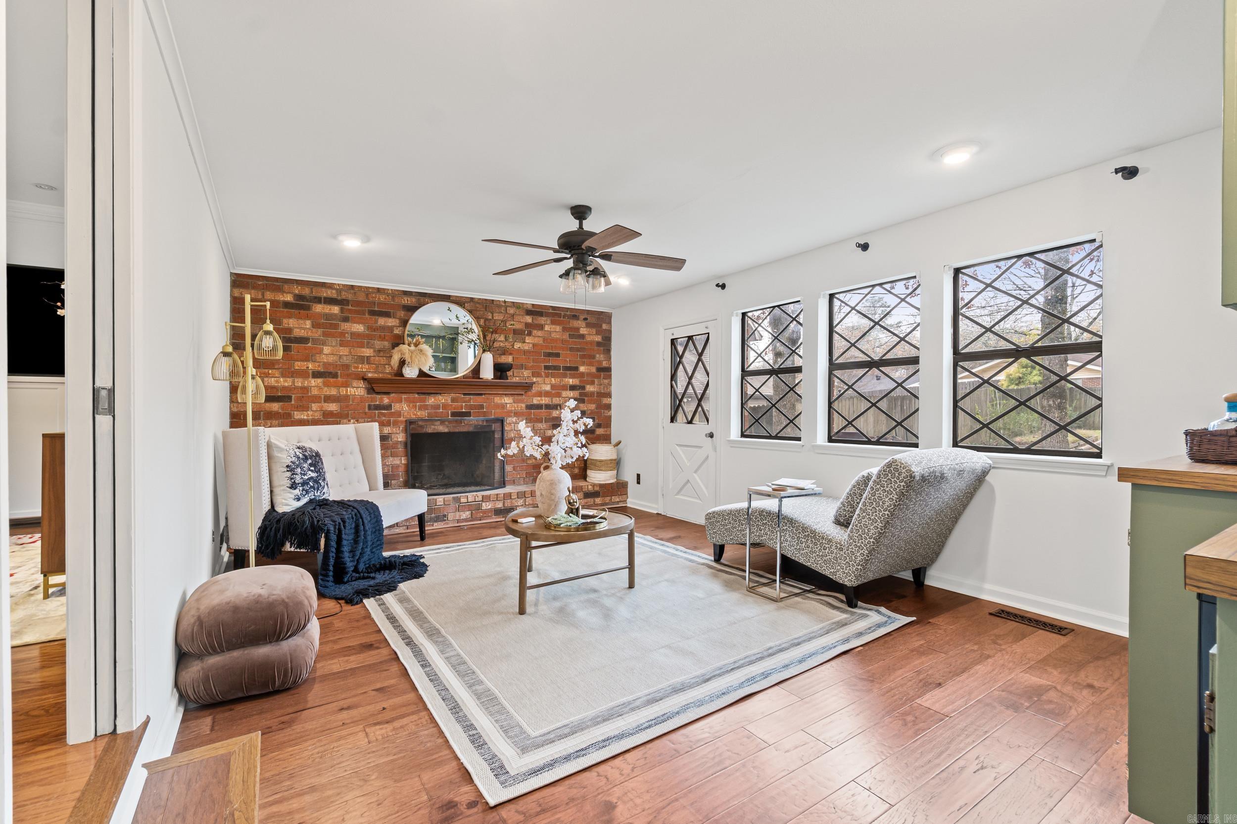 LAKEWOOD NE - Residential