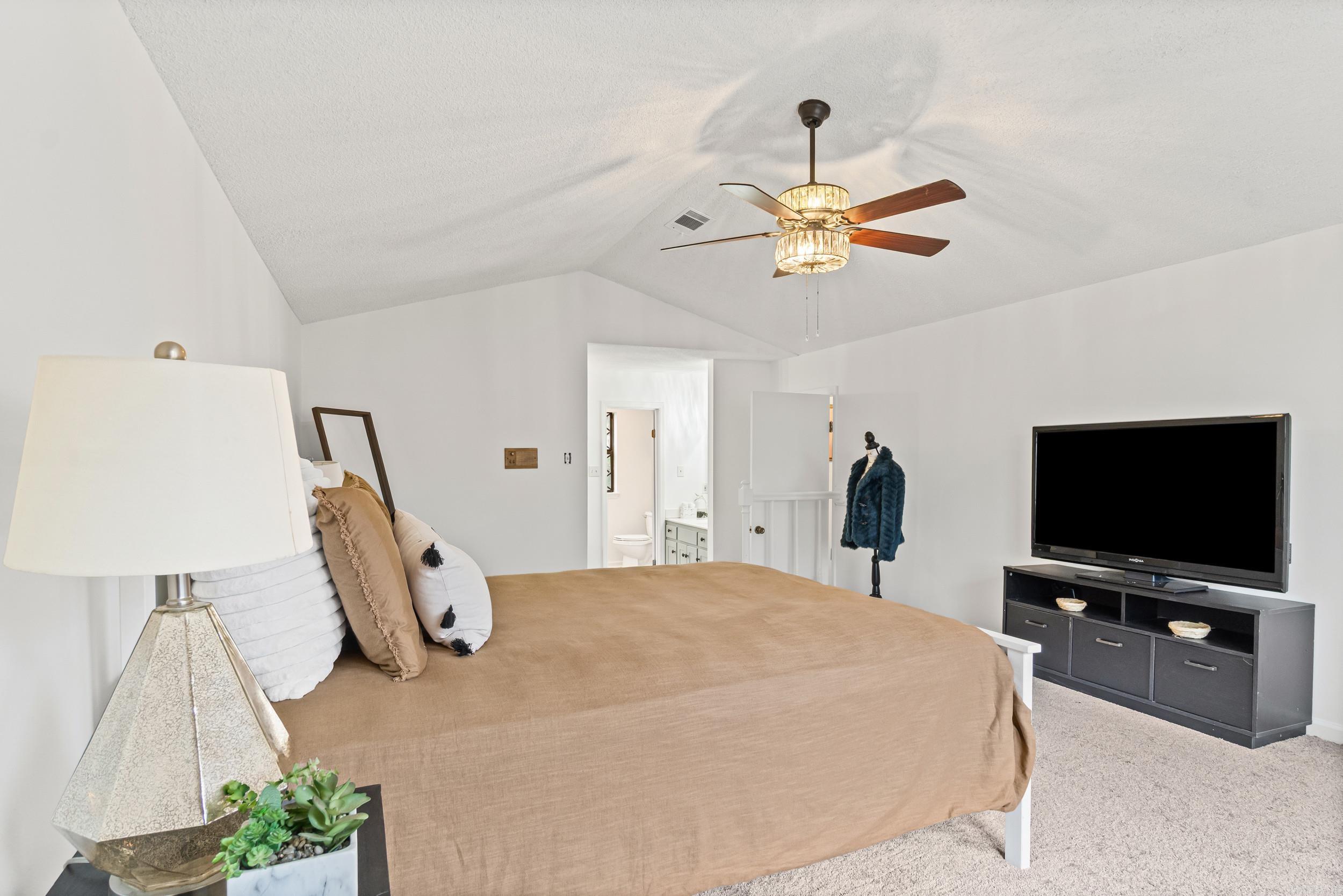 LAKEWOOD NE - Residential