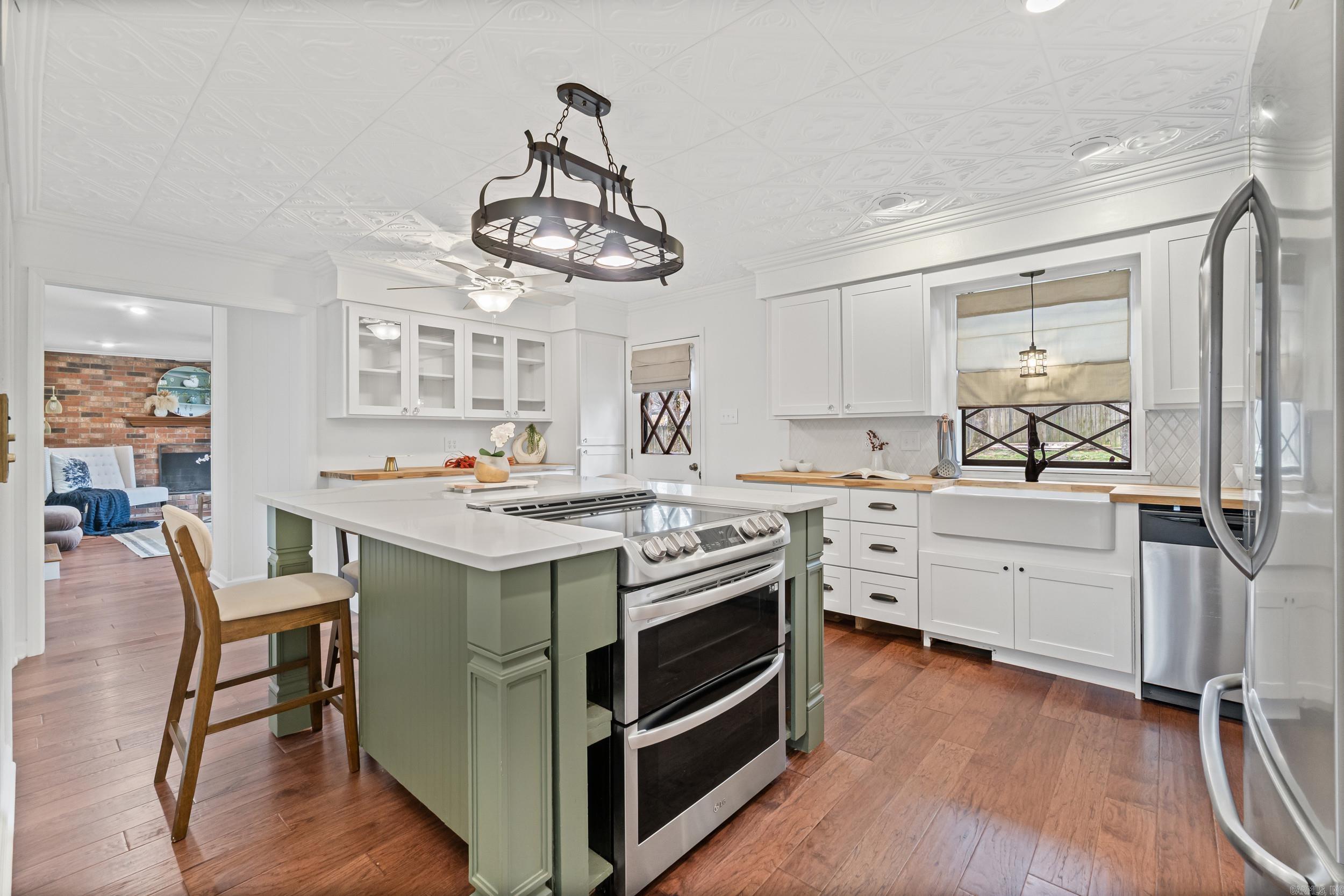 LAKEWOOD NE - Residential