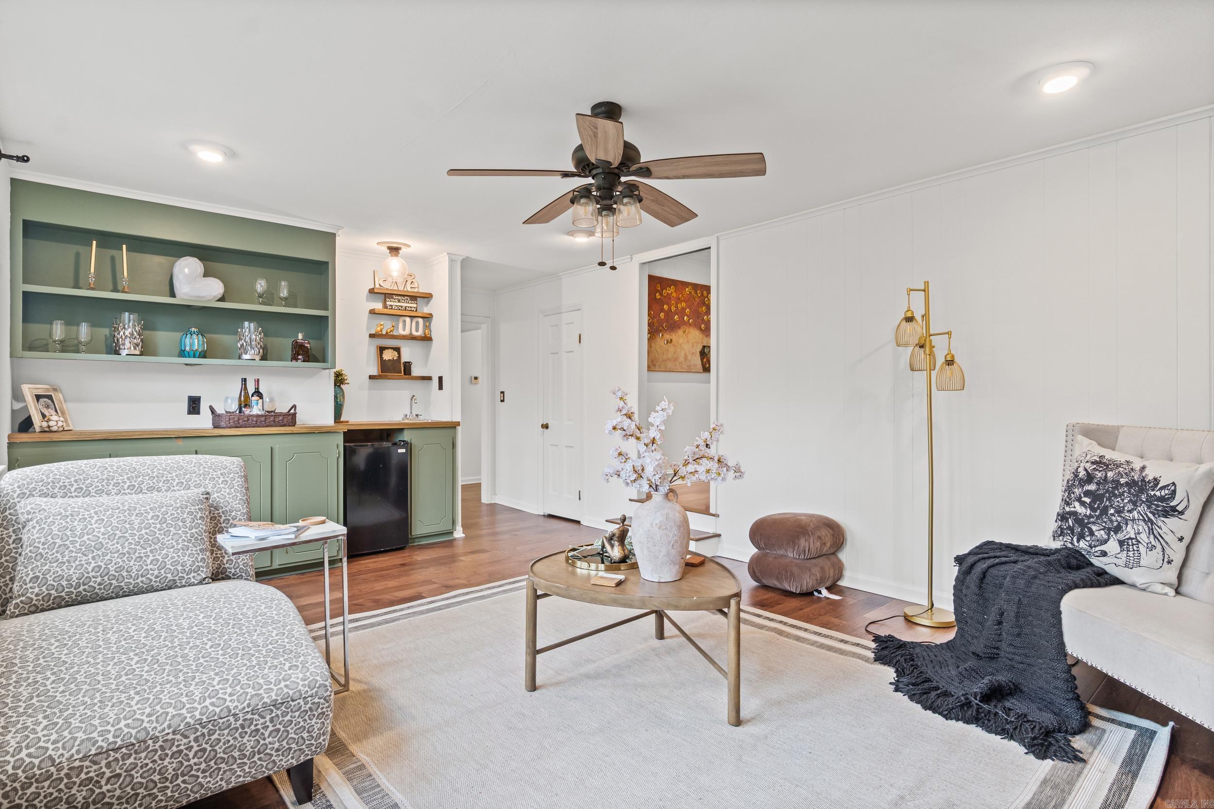 LAKEWOOD NE - Residential