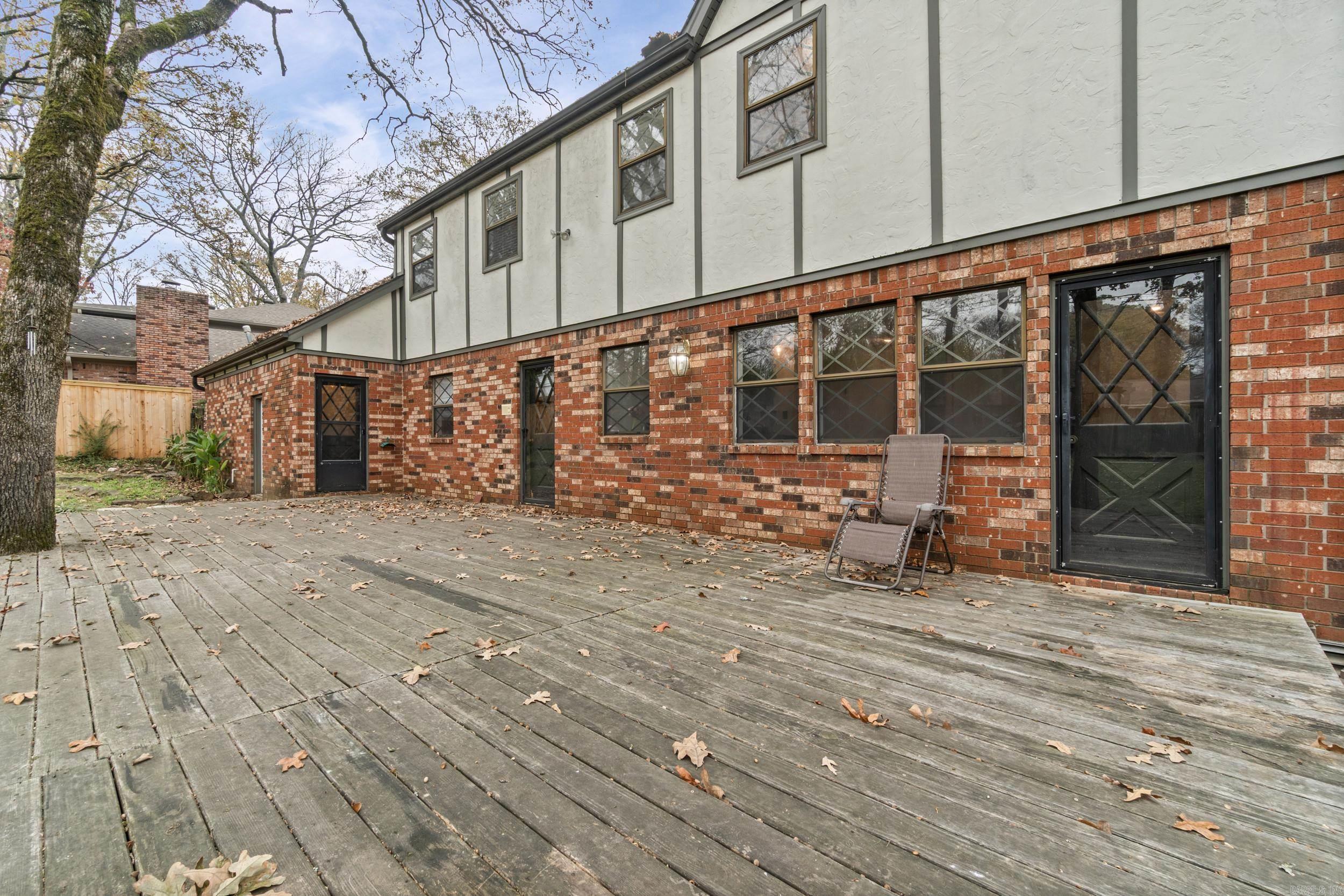 LAKEWOOD NE - Residential