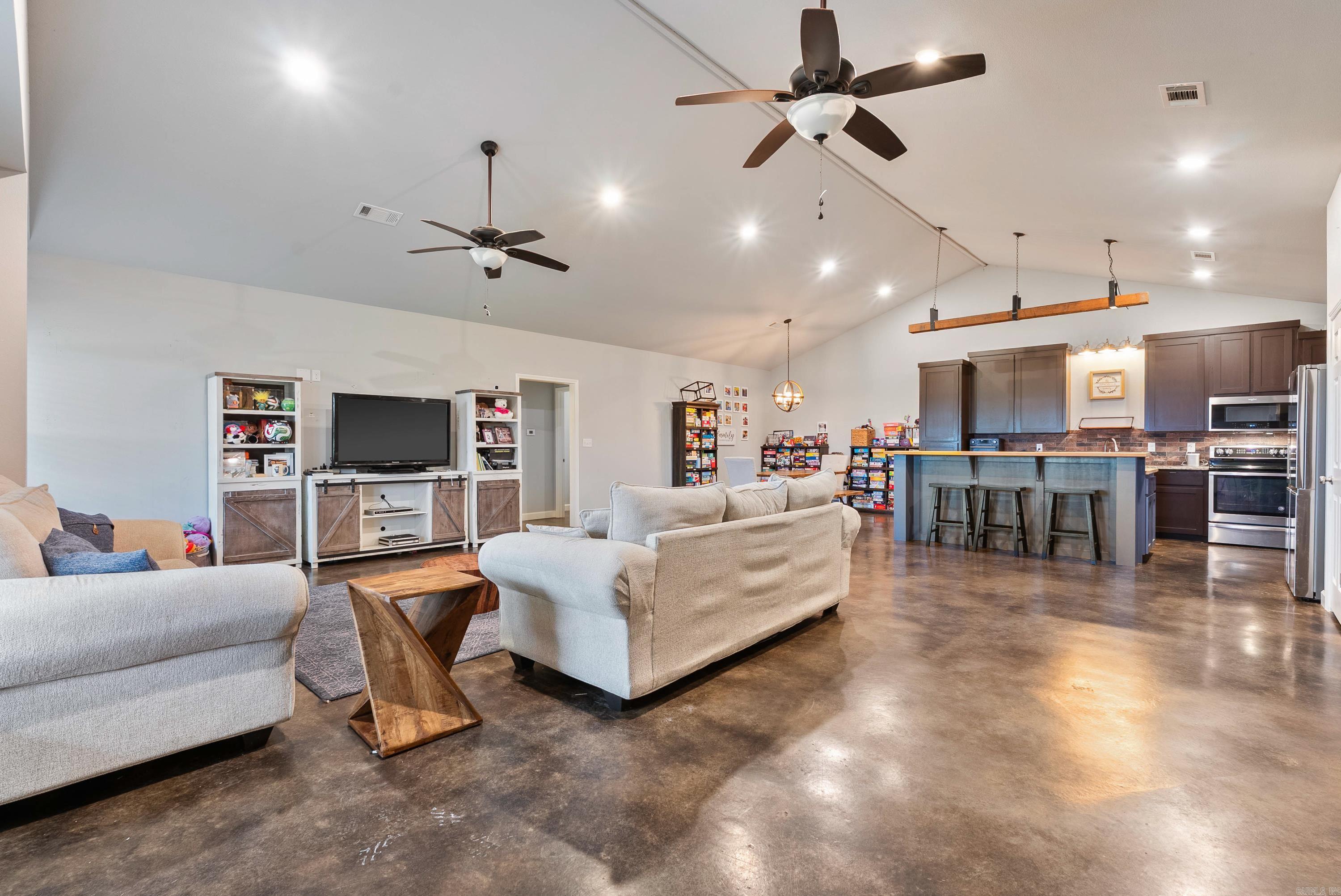 Metes & Bounds - Commercial Sale