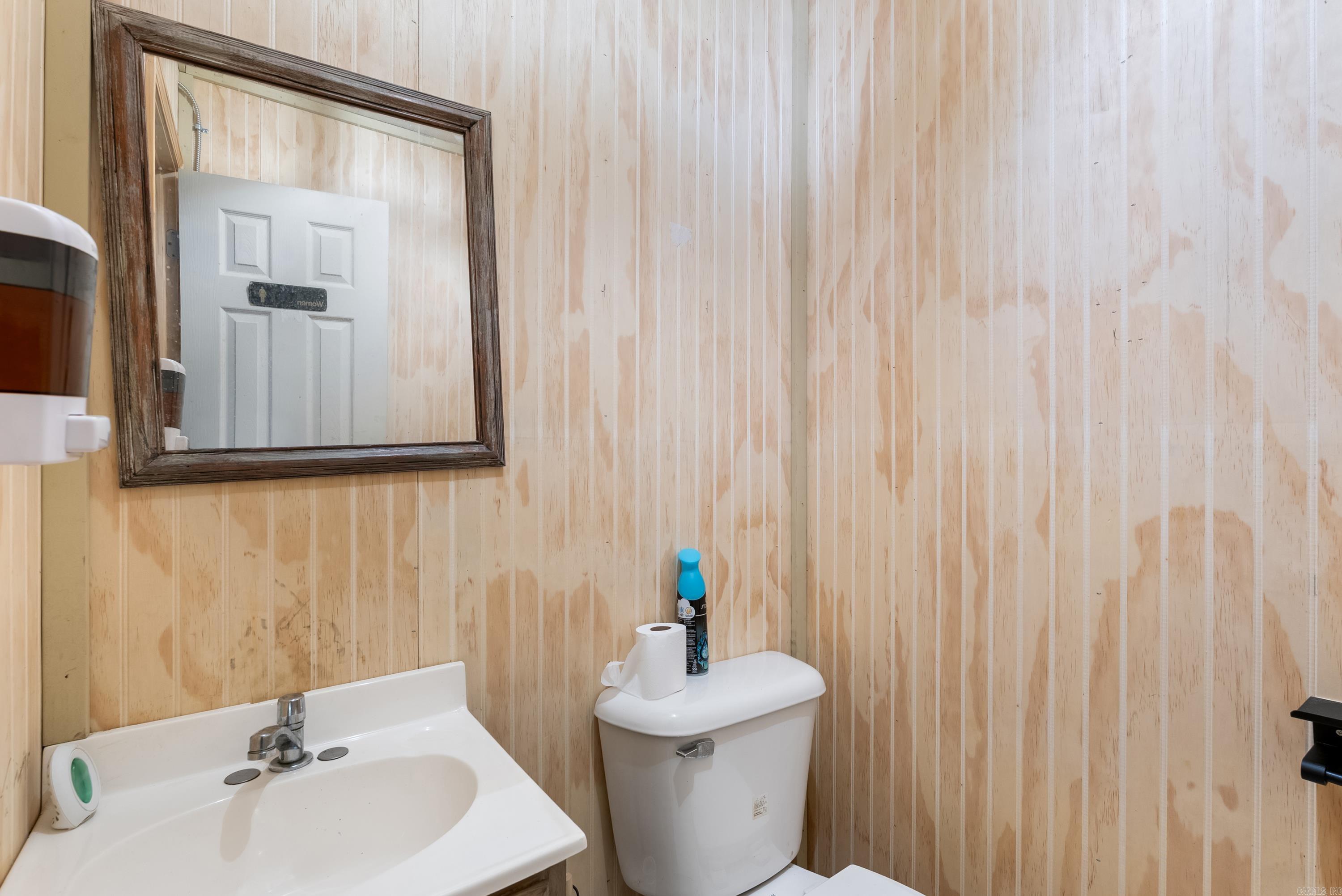 Metes & Bounds - Commercial Sale