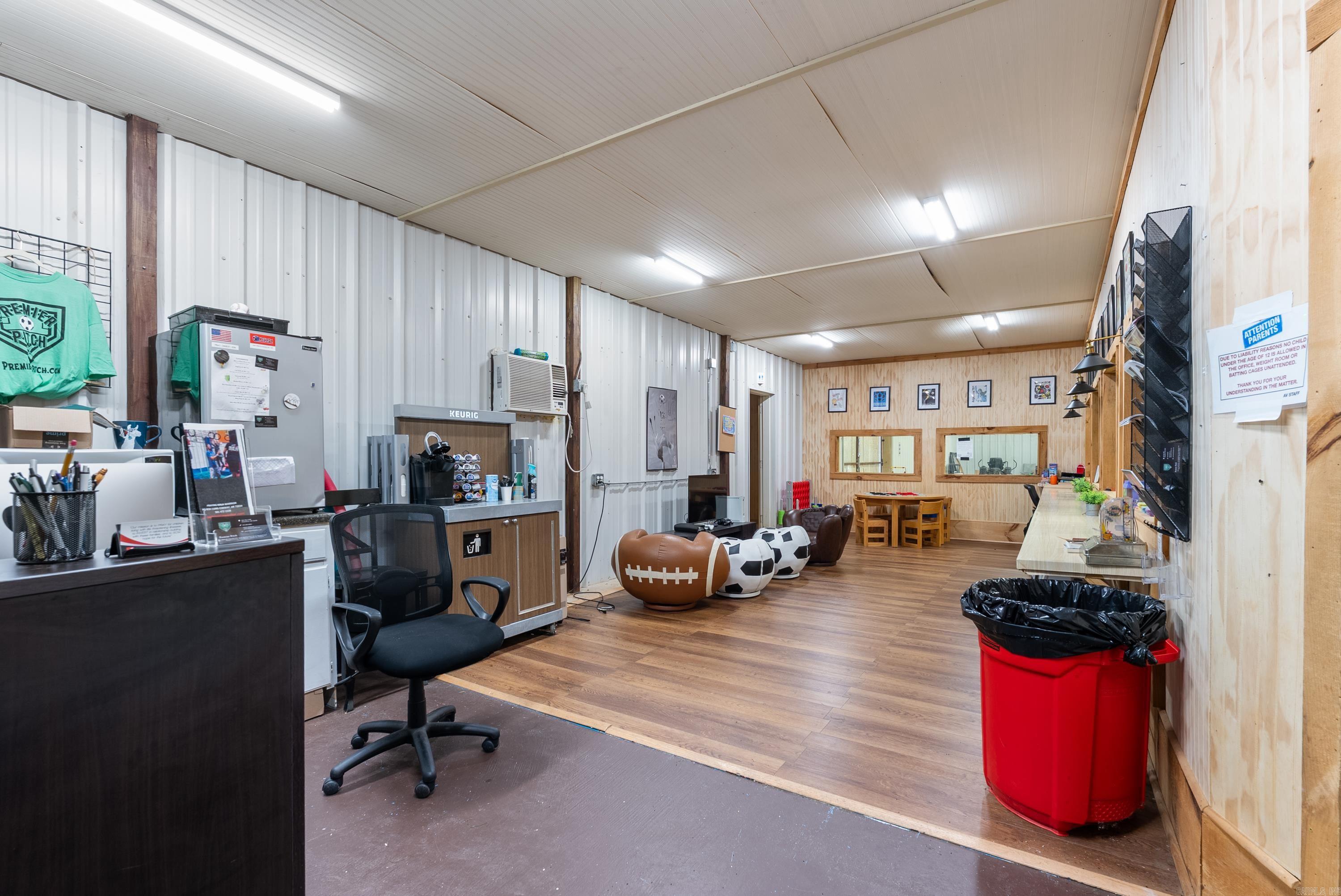 Metes & Bounds - Commercial Sale