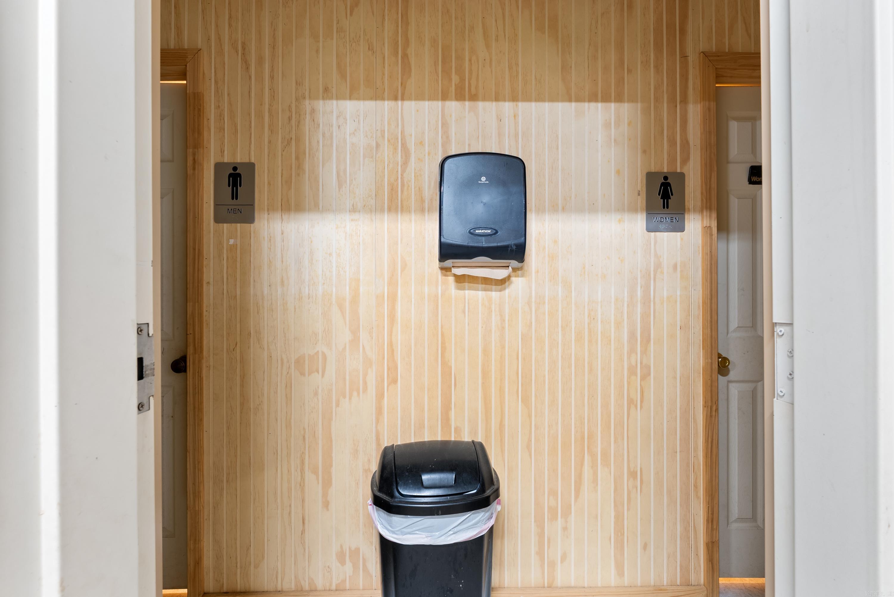 Metes & Bounds - Commercial Sale