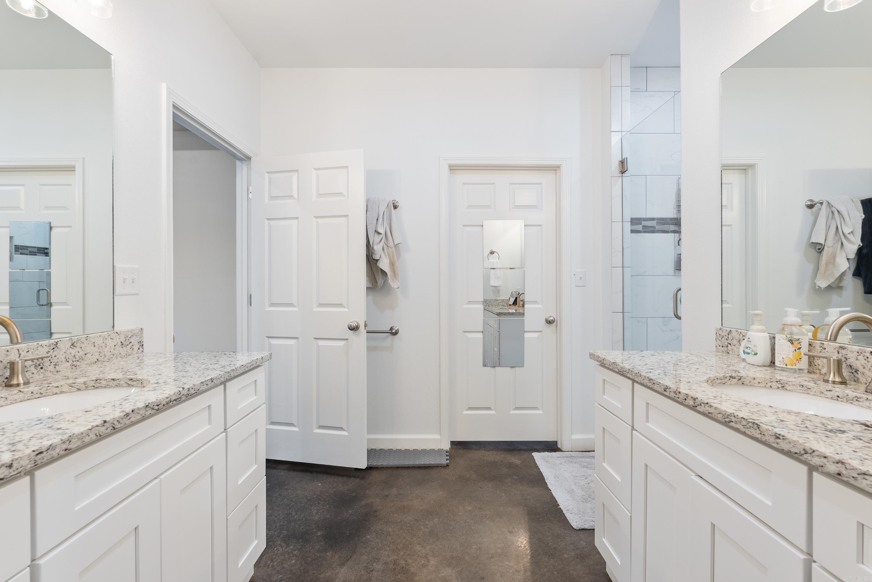 Metes & Bounds - Commercial Sale