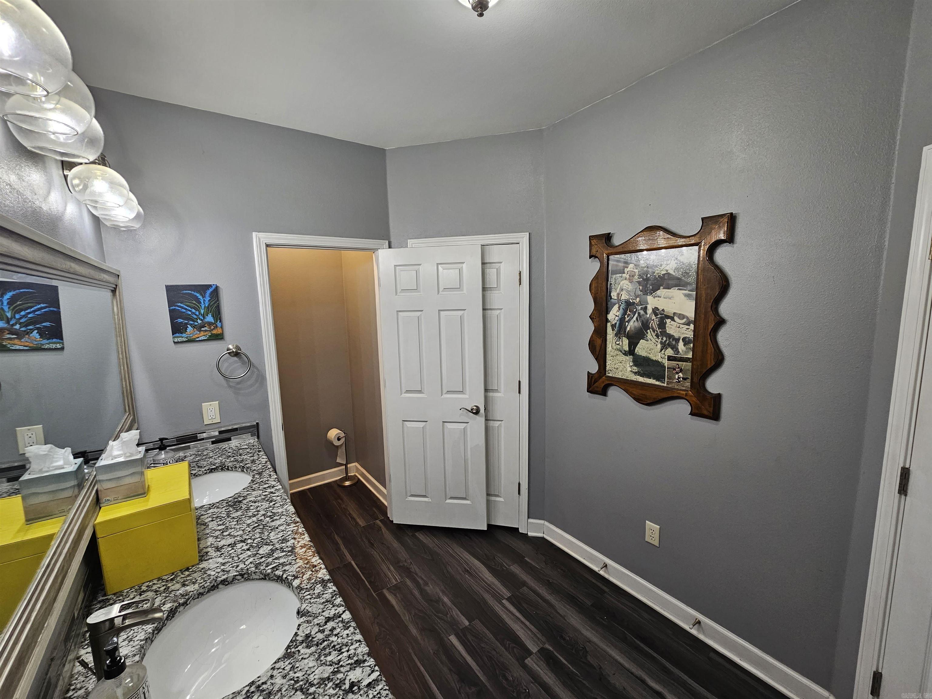 Centenial Valley - Residential Lease