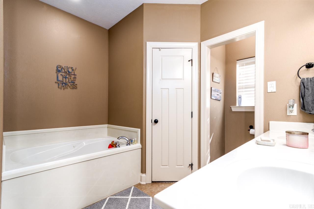 CHESTNUT MEADOWS - Residential