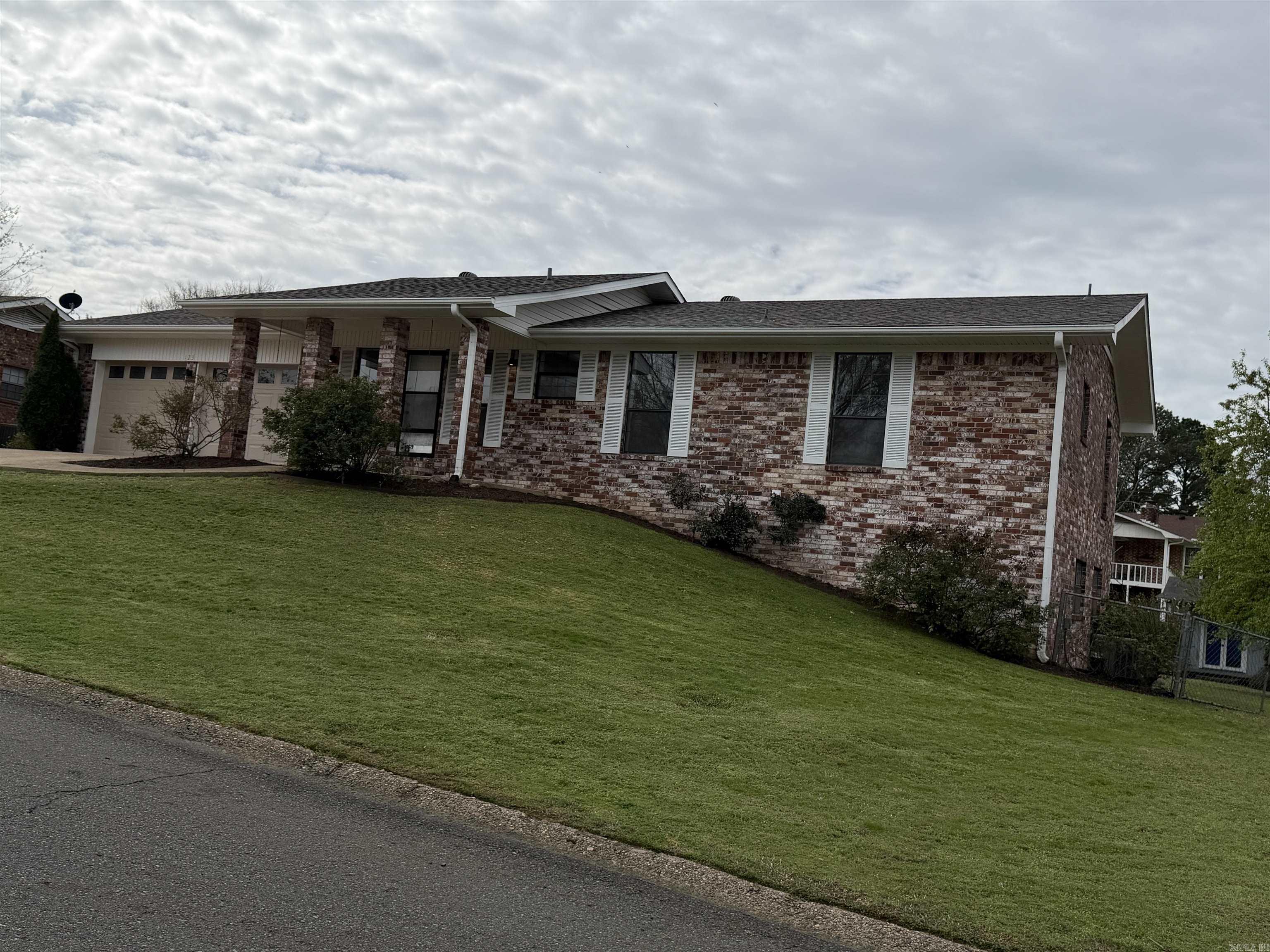 VILLAGE SOUTH - Residential