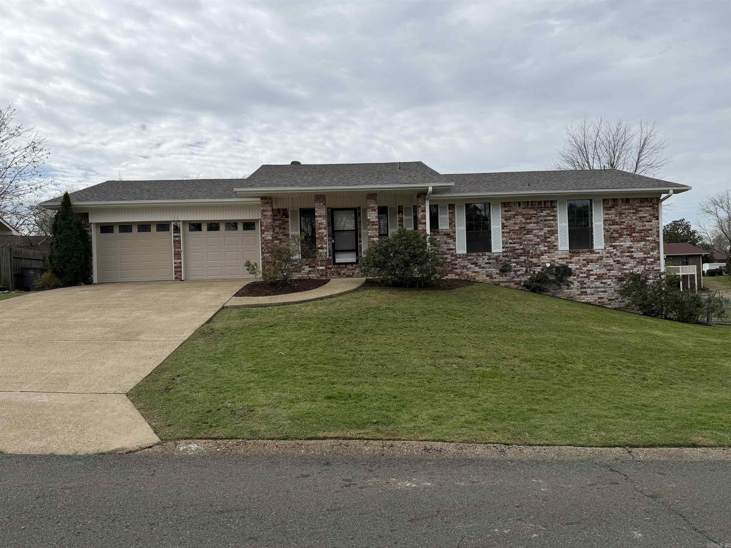 VILLAGE SOUTH - Residential