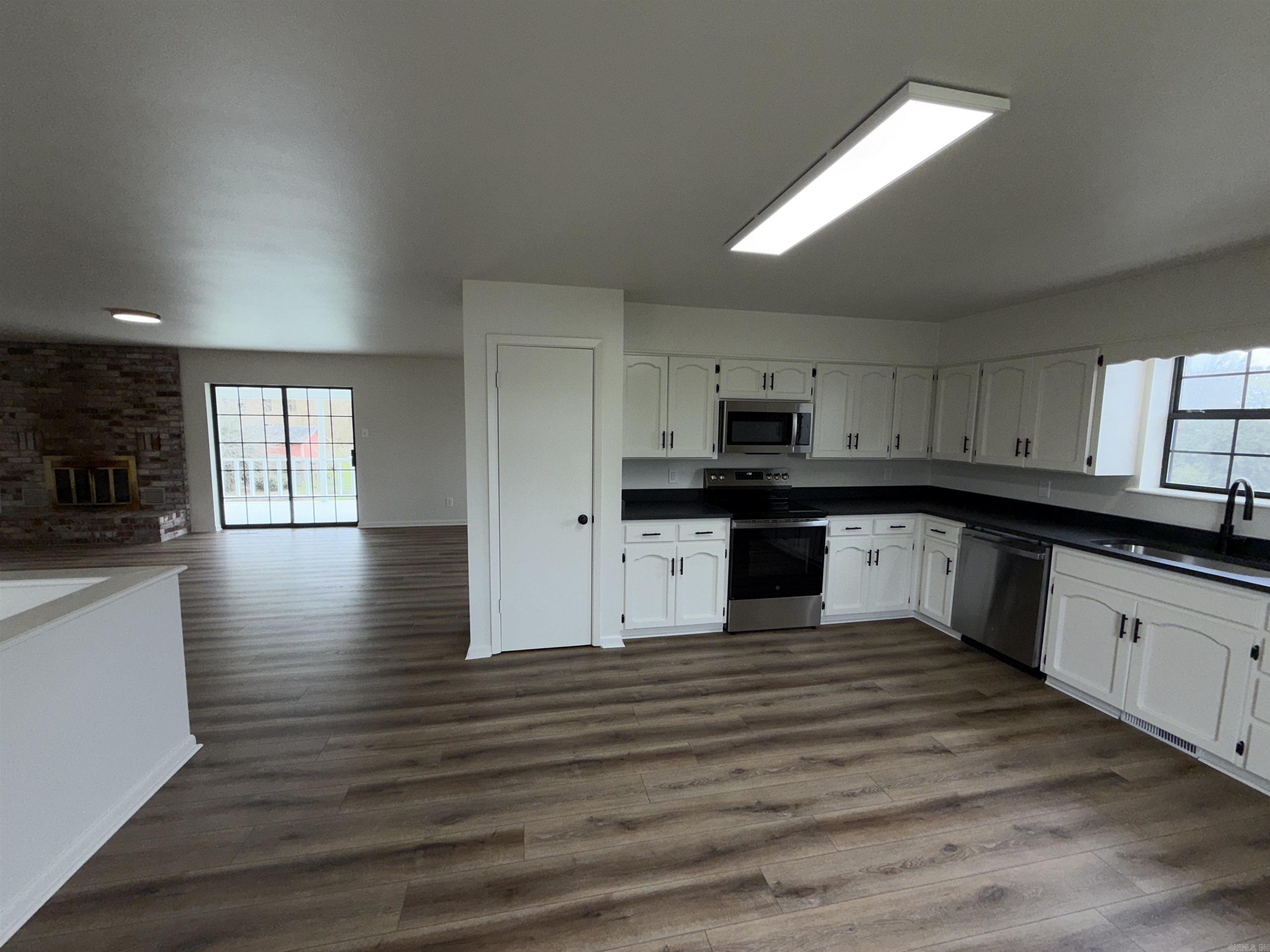 VILLAGE SOUTH - Residential